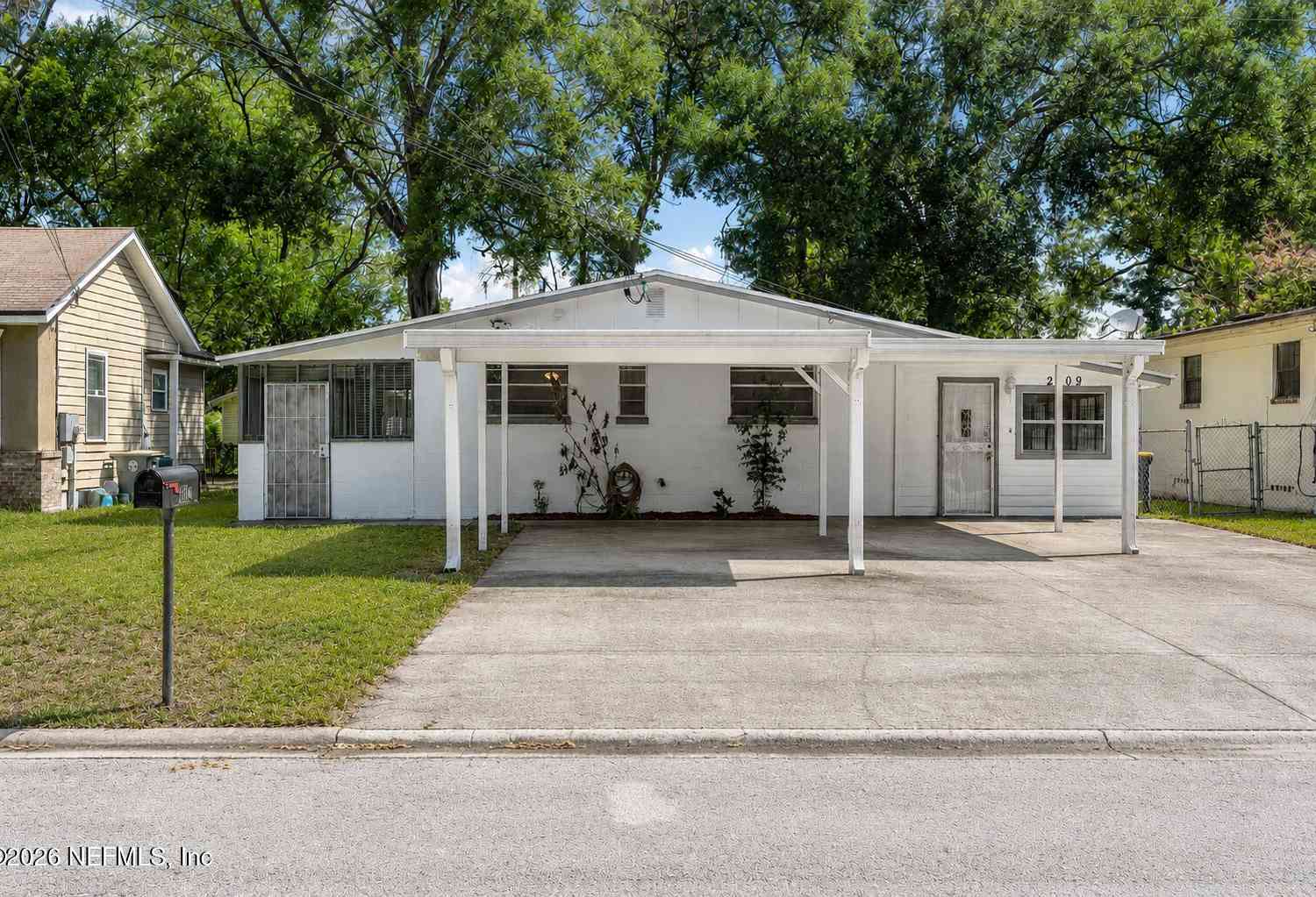 Homes For Sale - 2509 Wylene Street<br/> Jacksonville, FL 32209
