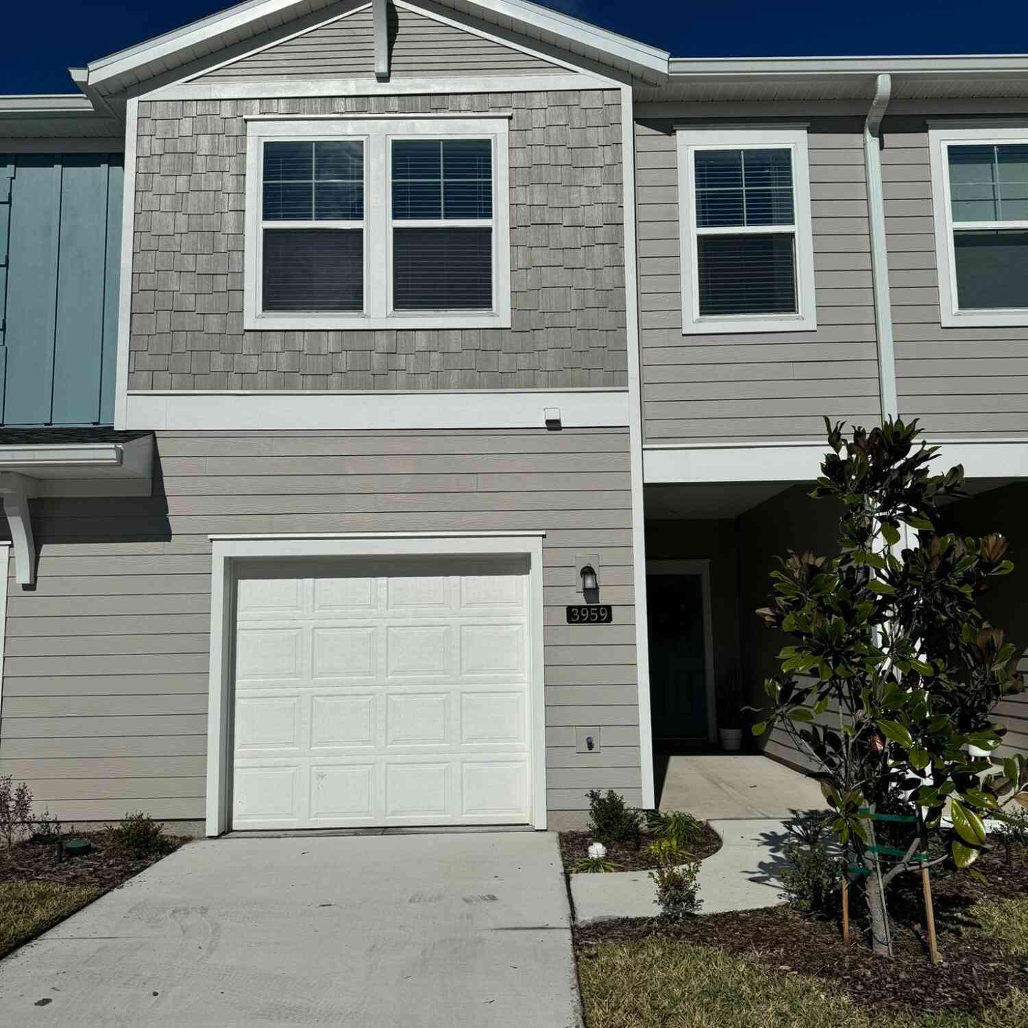Townhouse For Rent - 3959 Whippoorwill Holler Lane<br/> Duval County, Jacksonville, FL 32217