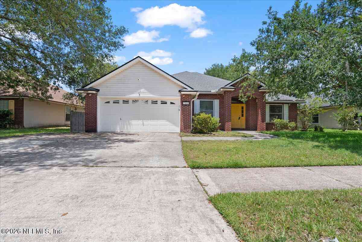 Homes For Sale - 7366 Hawks Cliff Drive<br/> Jacksonville, FL 32222