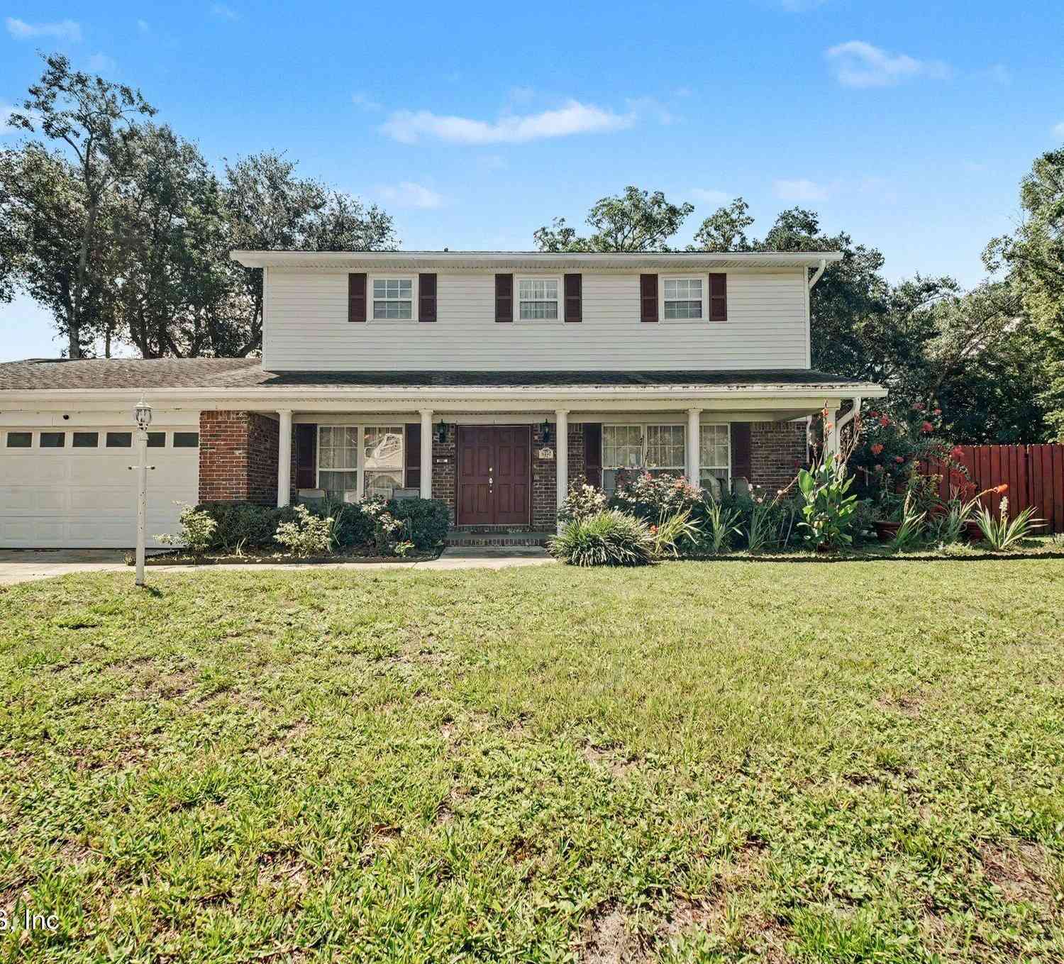 Homes For Sale - 8957 Yarmouth Road<br/> Jacksonville, FL 32257