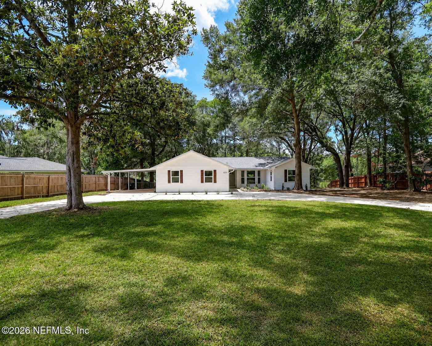 Homes For Sale - 1277 Lake Asbury Drive<br/> Green Cove Springs, FL 32043