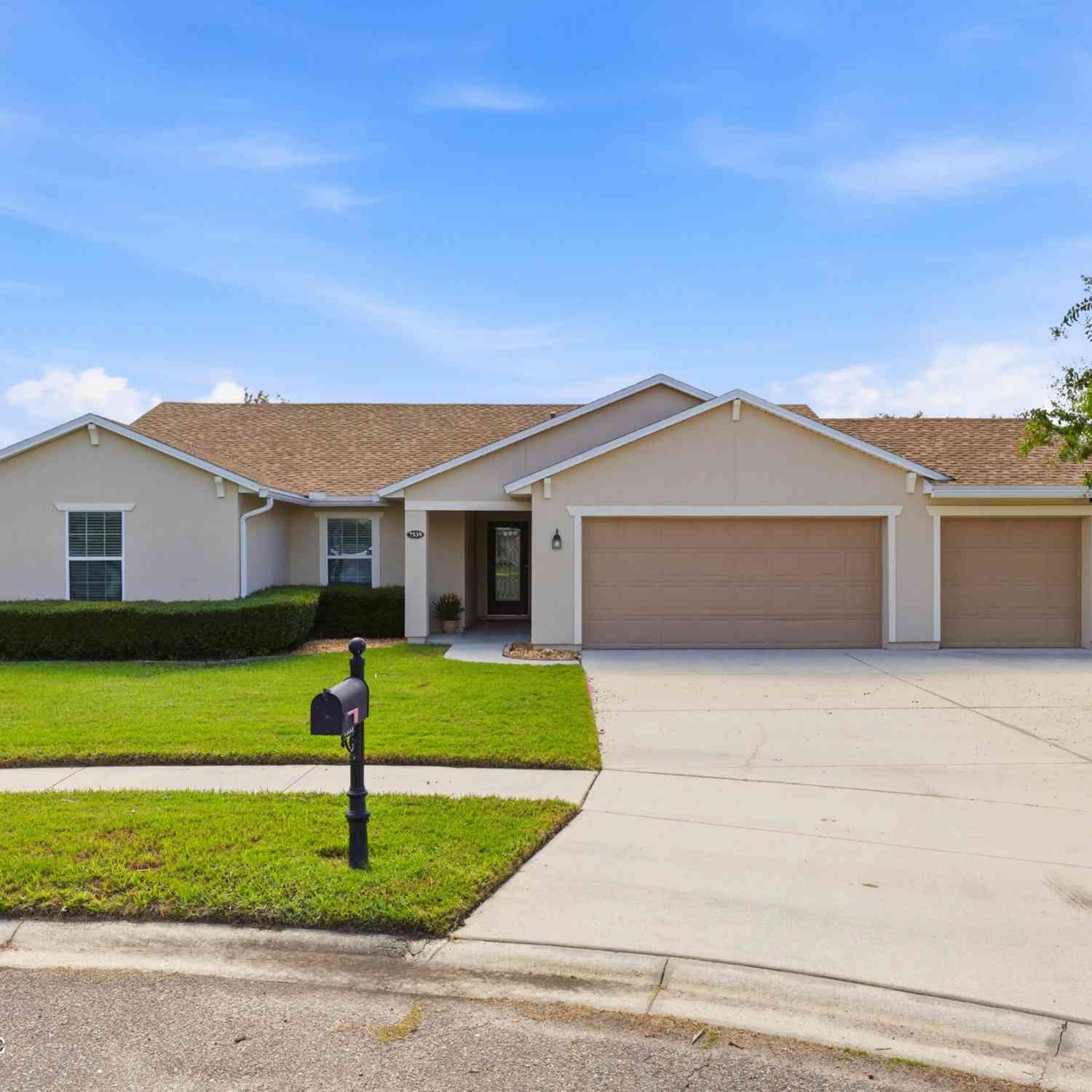 Homes For Sale - 7539 Steventon Way<br/> Duval County, Jacksonville, FL 32244