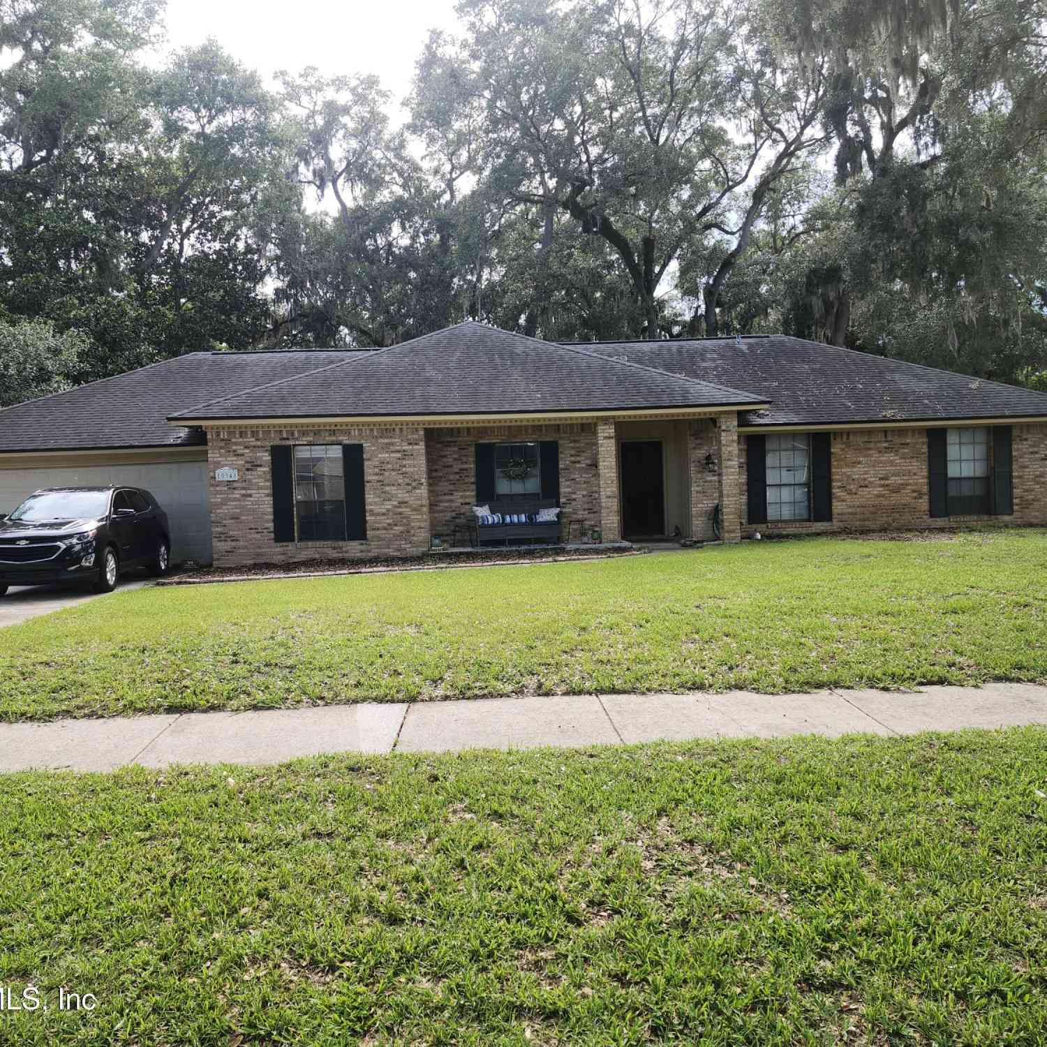 Homes For Sale - 10348 Sequoya Drive<br/> Duval County, Jacksonville, FL 32257