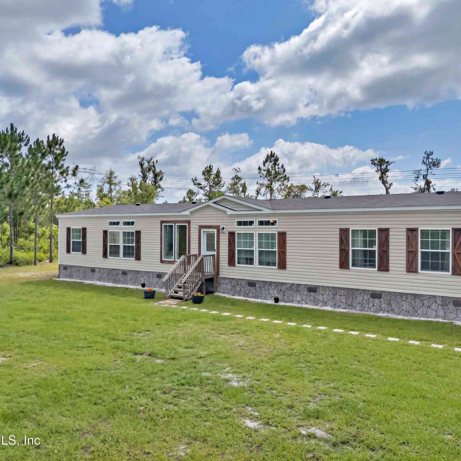 Mobile Home For Sale - 6195 River Road<br/> Nassau County, Hilliard, FL 32046