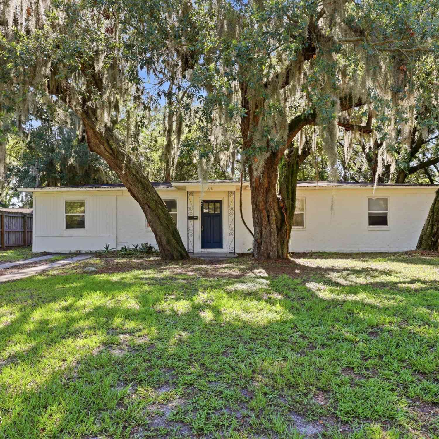 Homes For Sale - 2151 Maple Leaf Drive<br/> Duval County, Jacksonville, FL 32211