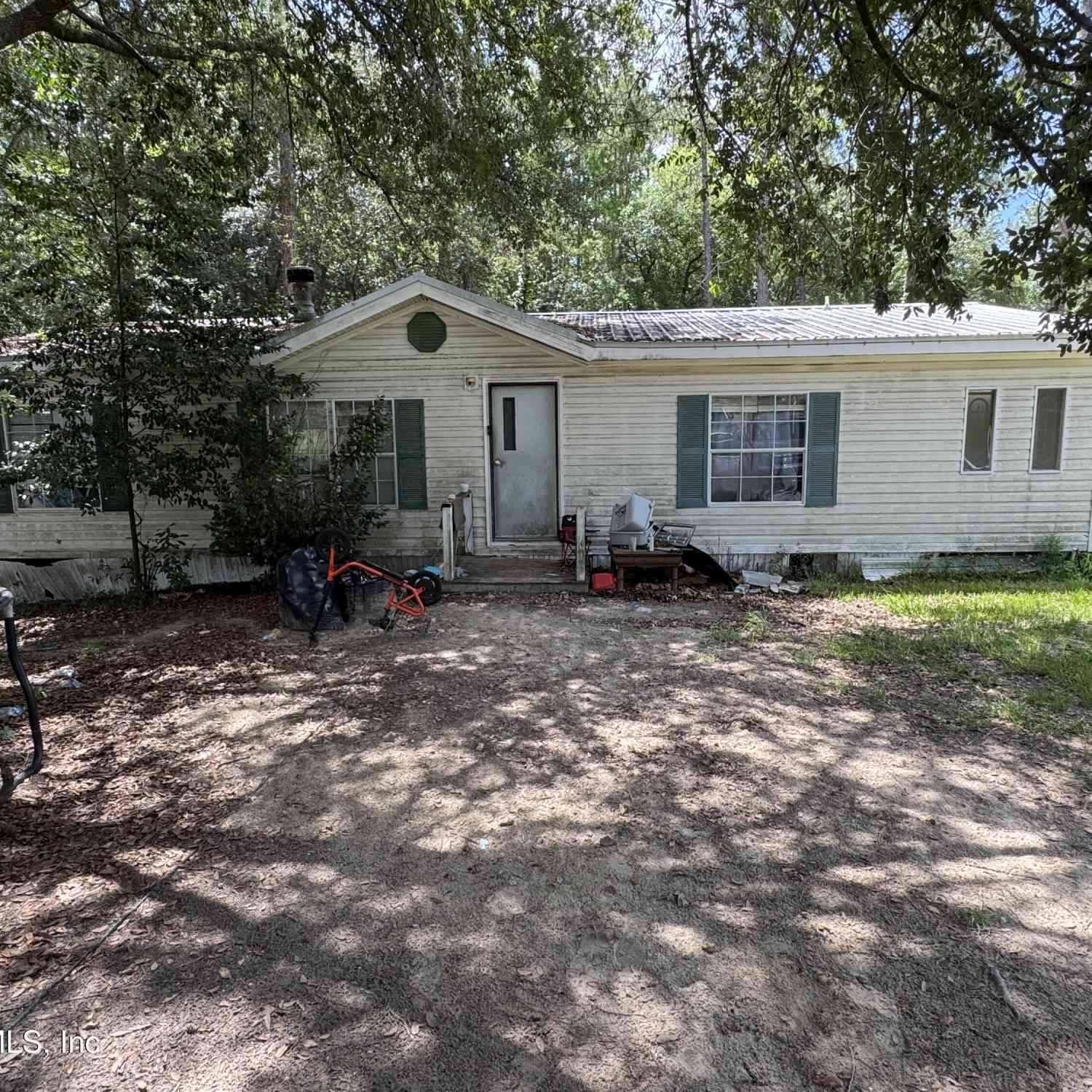Mobile Home For Sale - 11583 E Confederate Drive<br/> Baker County, Macclenny, FL 32040
