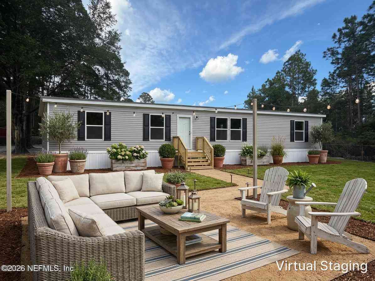 Mobile Home For Sale - 114 Nutmeg Trail<br/> Putnam County, Interlachen, FL 32148