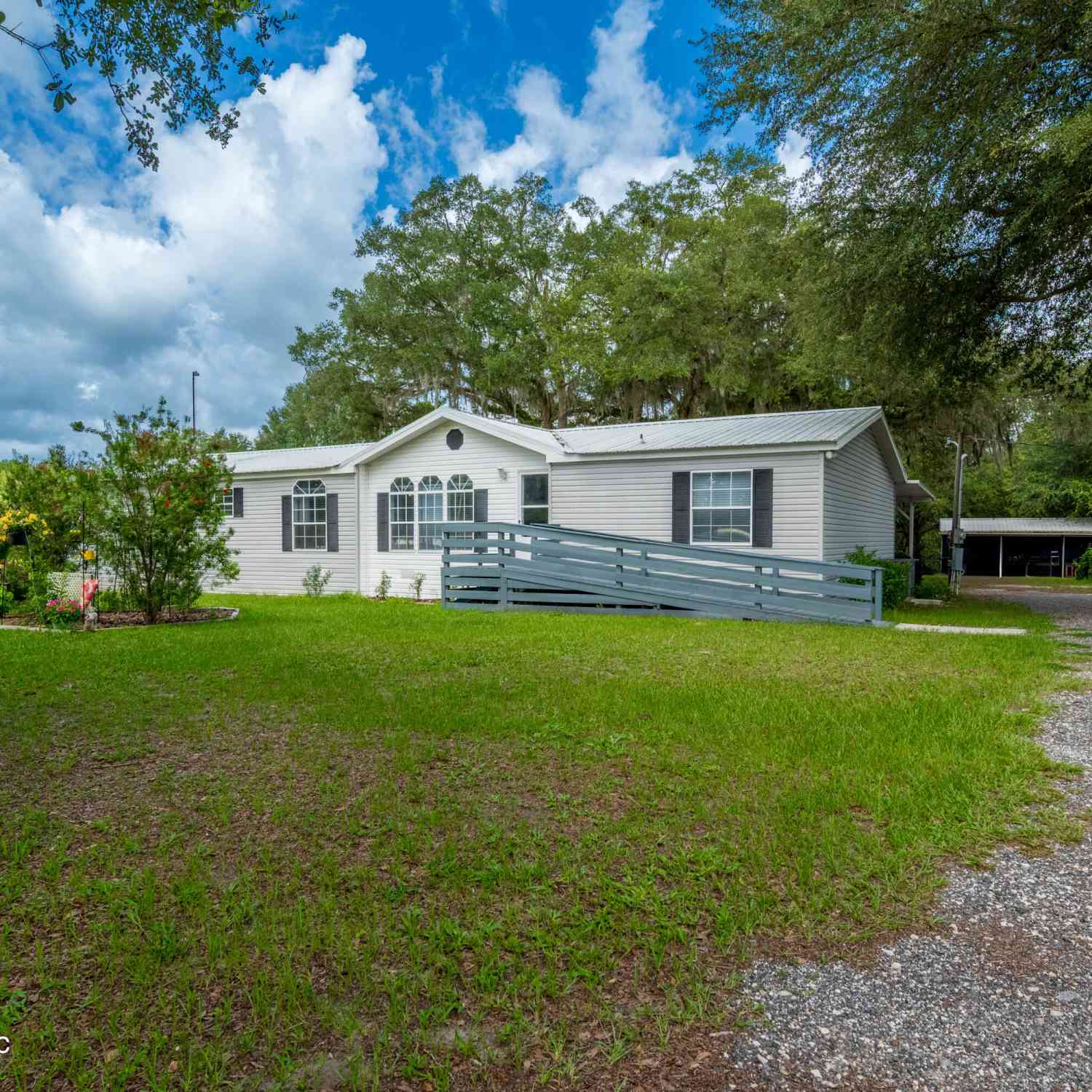 Mobile Home For Sale - 795 SE Bald Eagle Loop<br/> Lake City, FL 32025