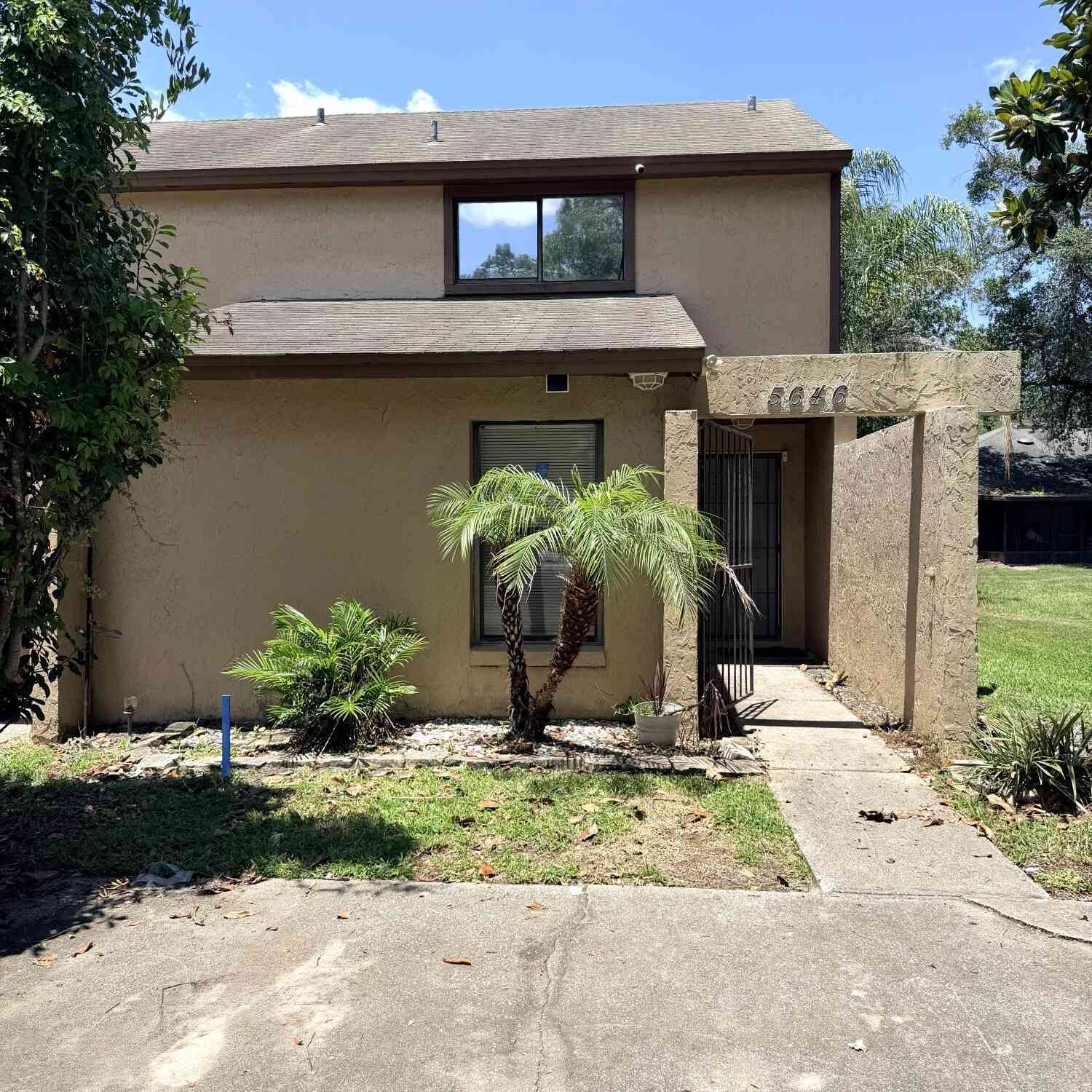 Townhouse For Rent - 5646 Pinebay Circle<br/> Jacksonville, FL 32244