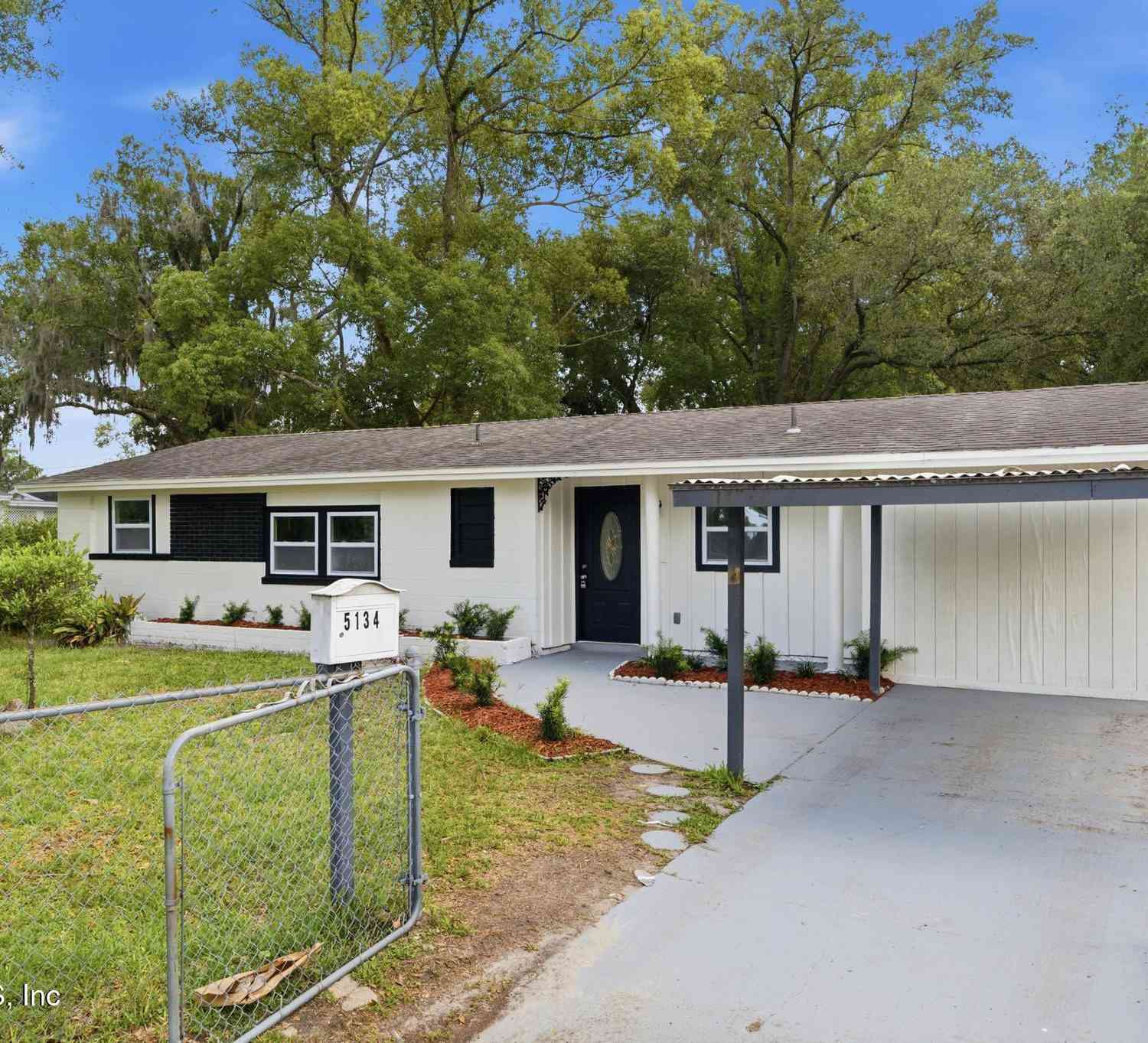 Homes For Rent - 5134 Moncrief Road<br/> Jacksonville, FL 32209