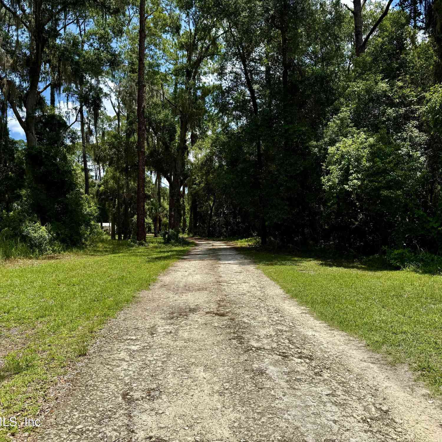 Vacant Land For Sale - 627 Walnut Street<br/> Putnam County, Welaka, FL 32193