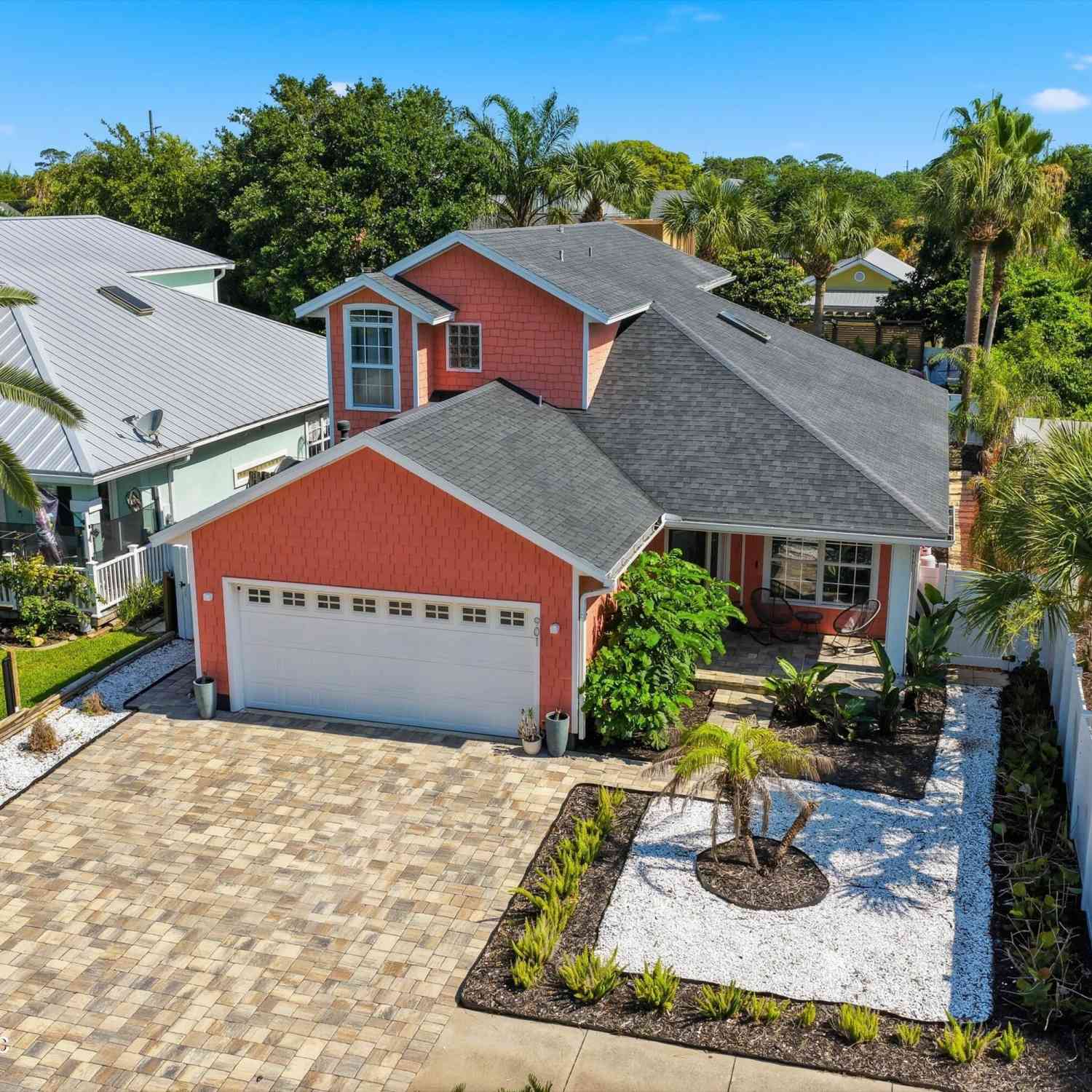 Homes For Sale - 901 Osceola Avenue<br/> Jacksonville Beach, FL 32250