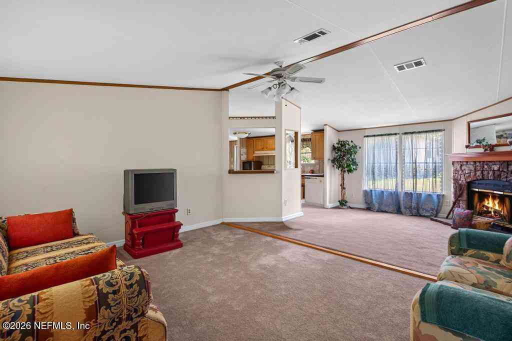 Mobile Home For Sale - 266 Ash Street<br/> Putnam County, Heathrow, FL 32640