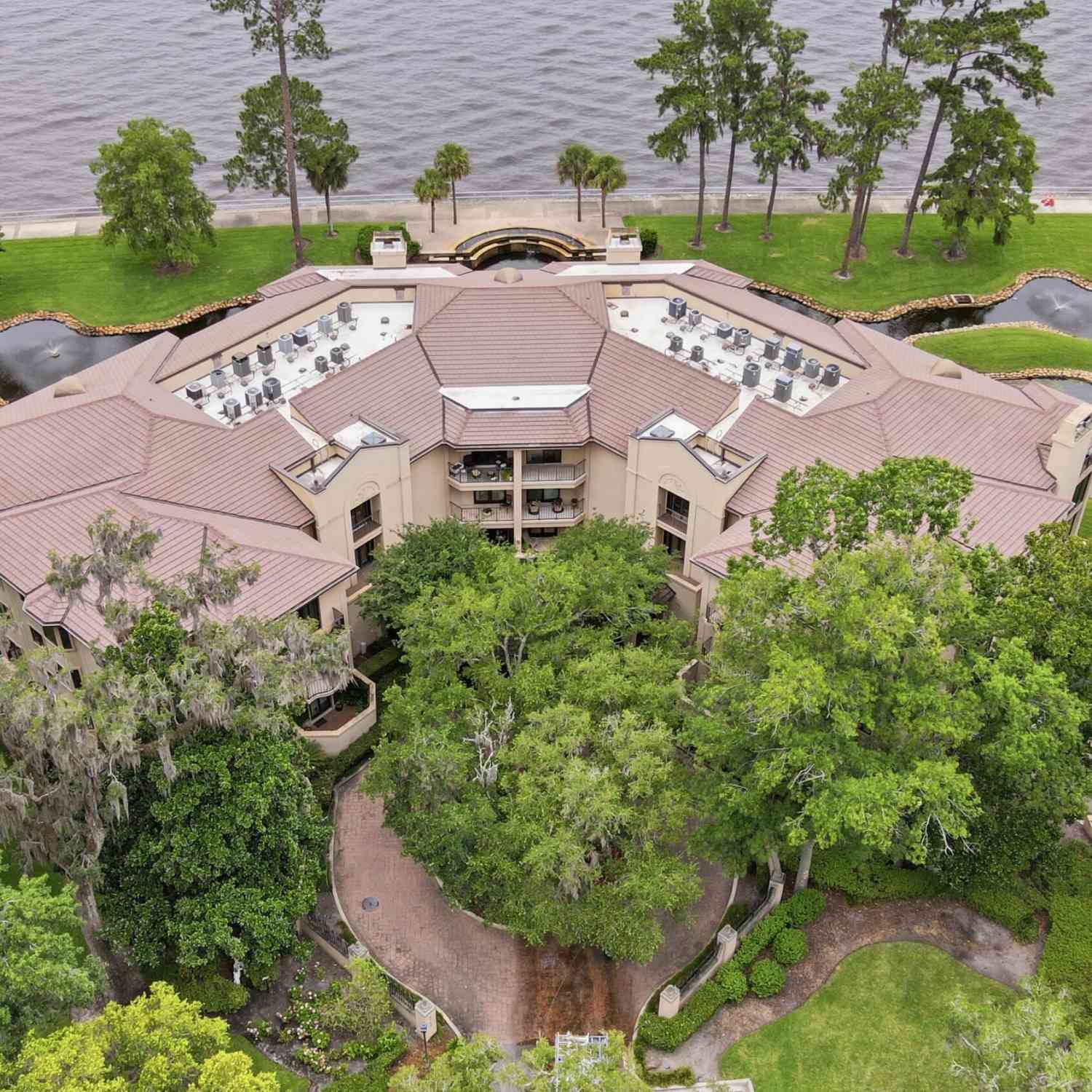 Condo For Sale - 6740 Epping Forest Way #111<br/> Jacksonville, FL 32217