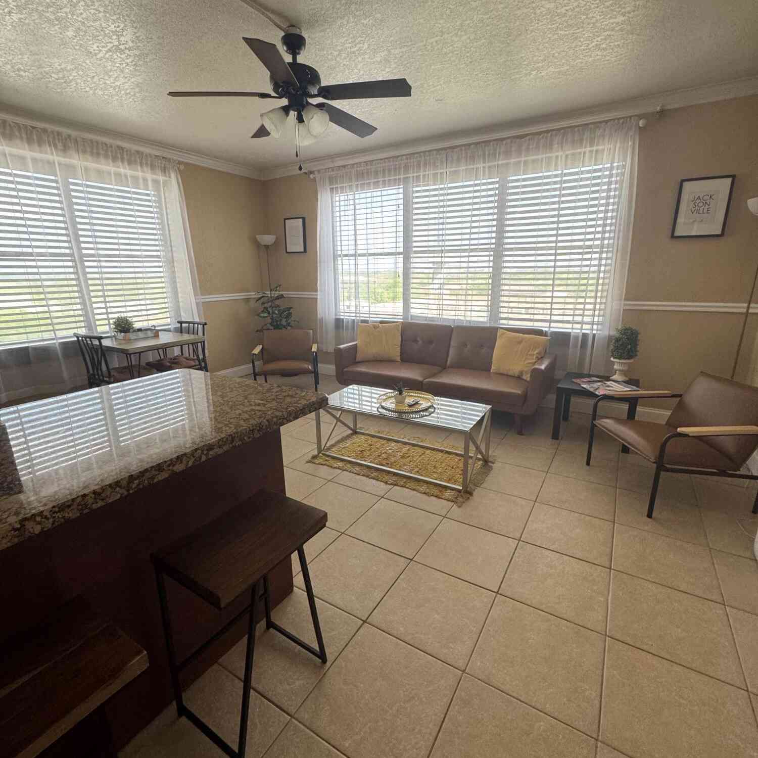 Apartment For Rent - 311 W Ashley Street #707<br/> Duval County, Jacksonville, FL 32202