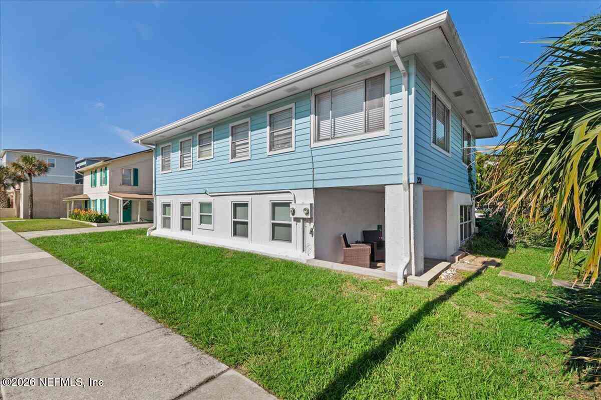 Multifamily For Sale - 208 13th Avenue<br/> Jacksonville Beach, FL 32250
