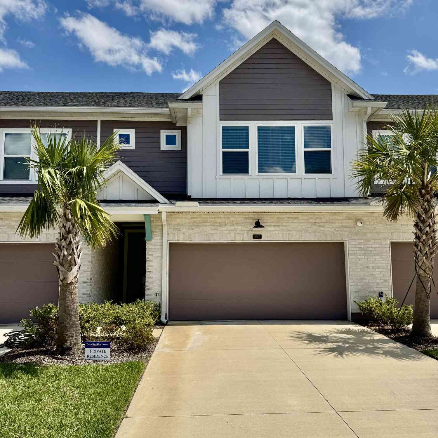 Townhouse For Rent - 9860 Element Road<br/> Jacksonville, FL 32256