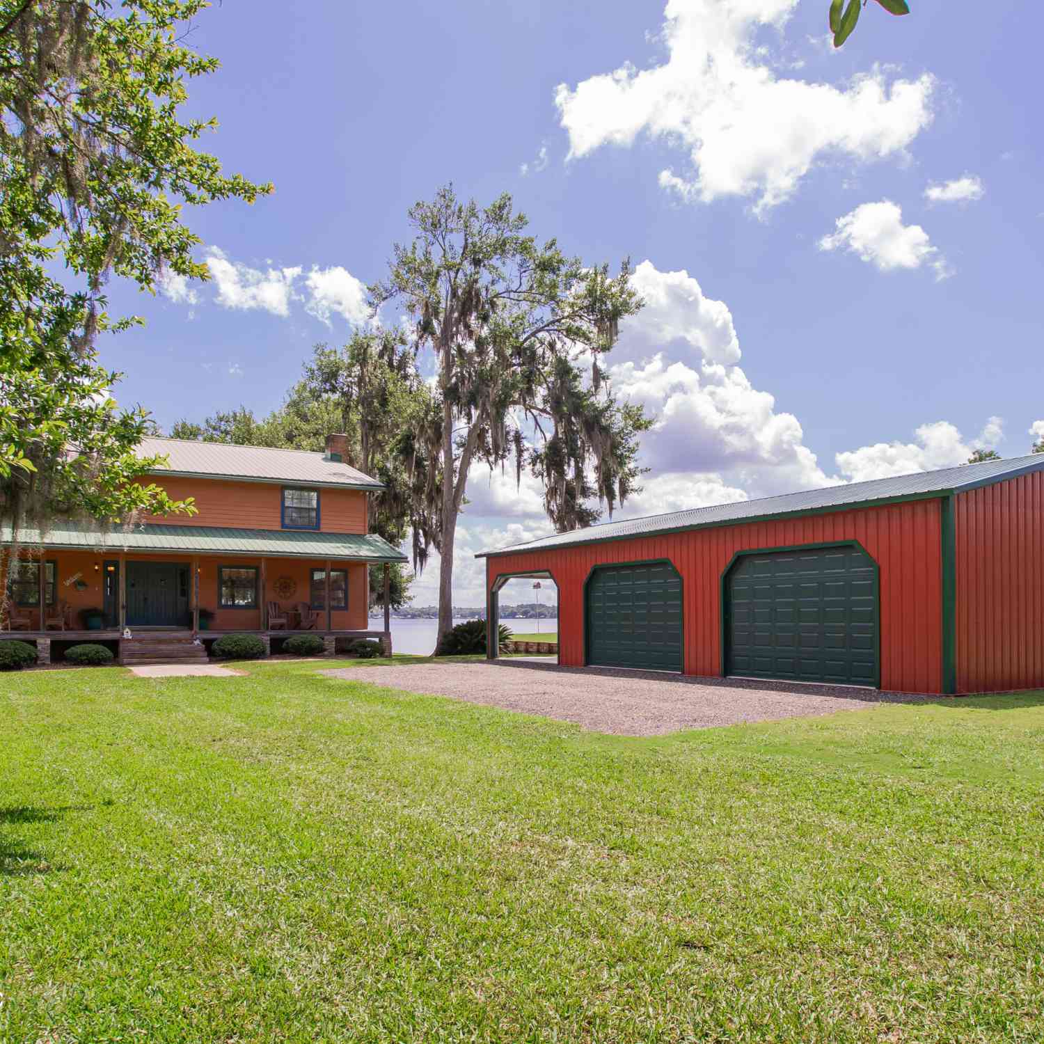 Homes For Sale - 234 Lake Drive<br/> Florahome, FL 32140