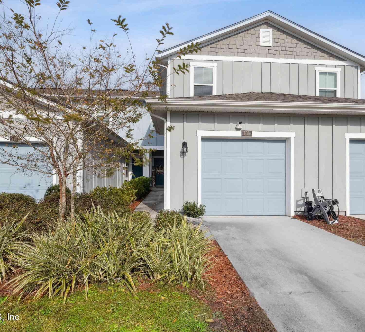 Townhouse For Rent - 936 Capitol Parkway<br/> Jacksonville, FL 32218
