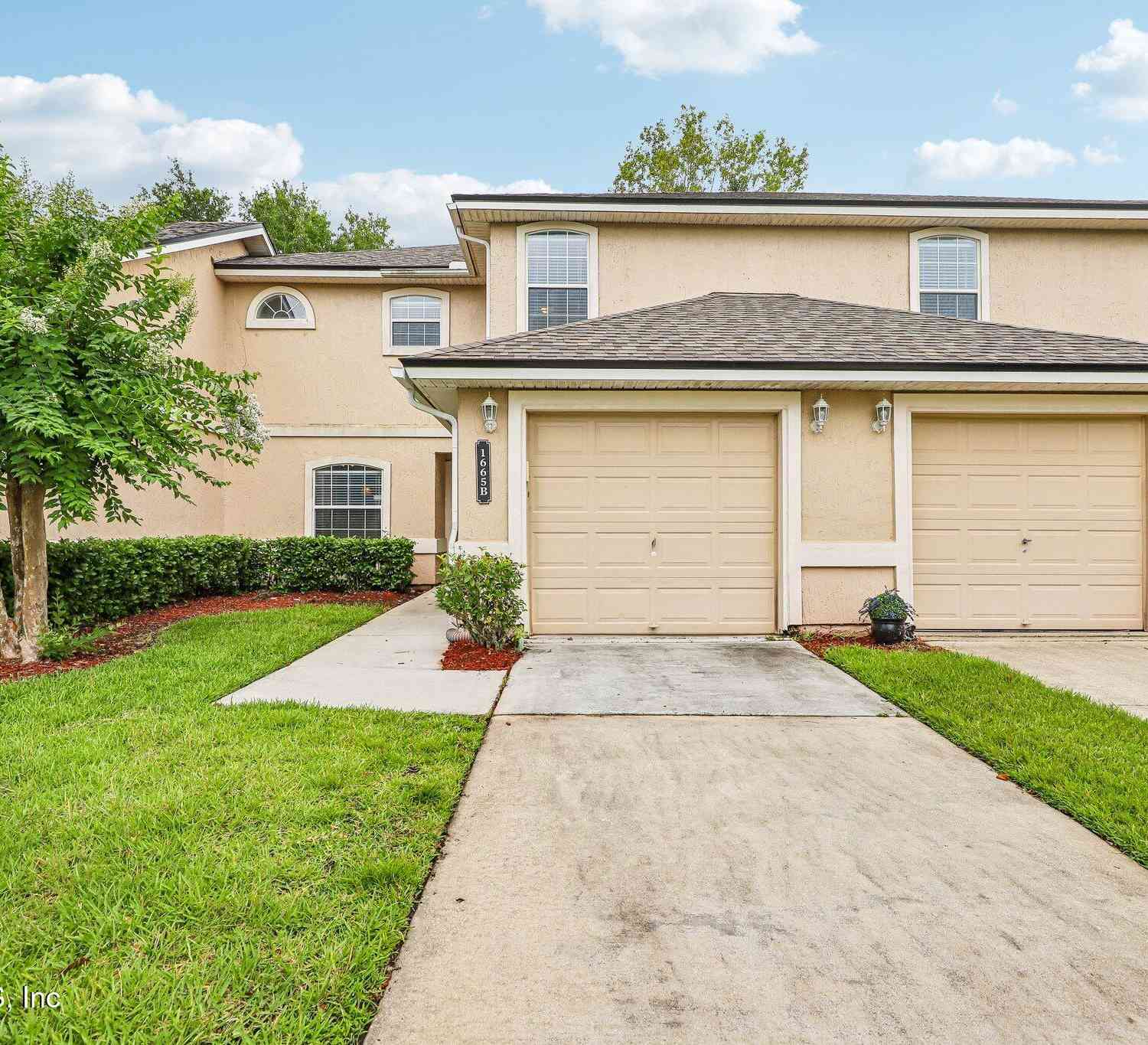 Townhouse For Sale - 1665 Vineland Circle #B<br/> Clay County, FlemingKey, FL 32003