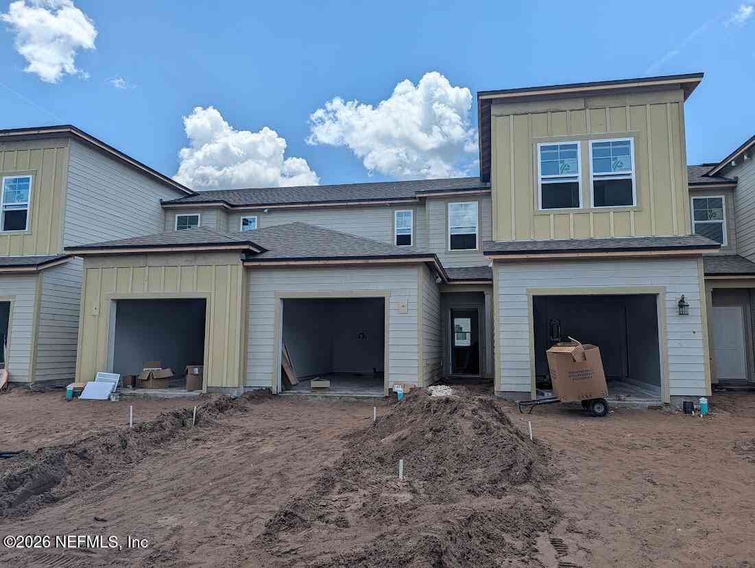 Townhouse For Sale - 202 Brazil Nut Circle<br/> Jacksonville, FL 32218