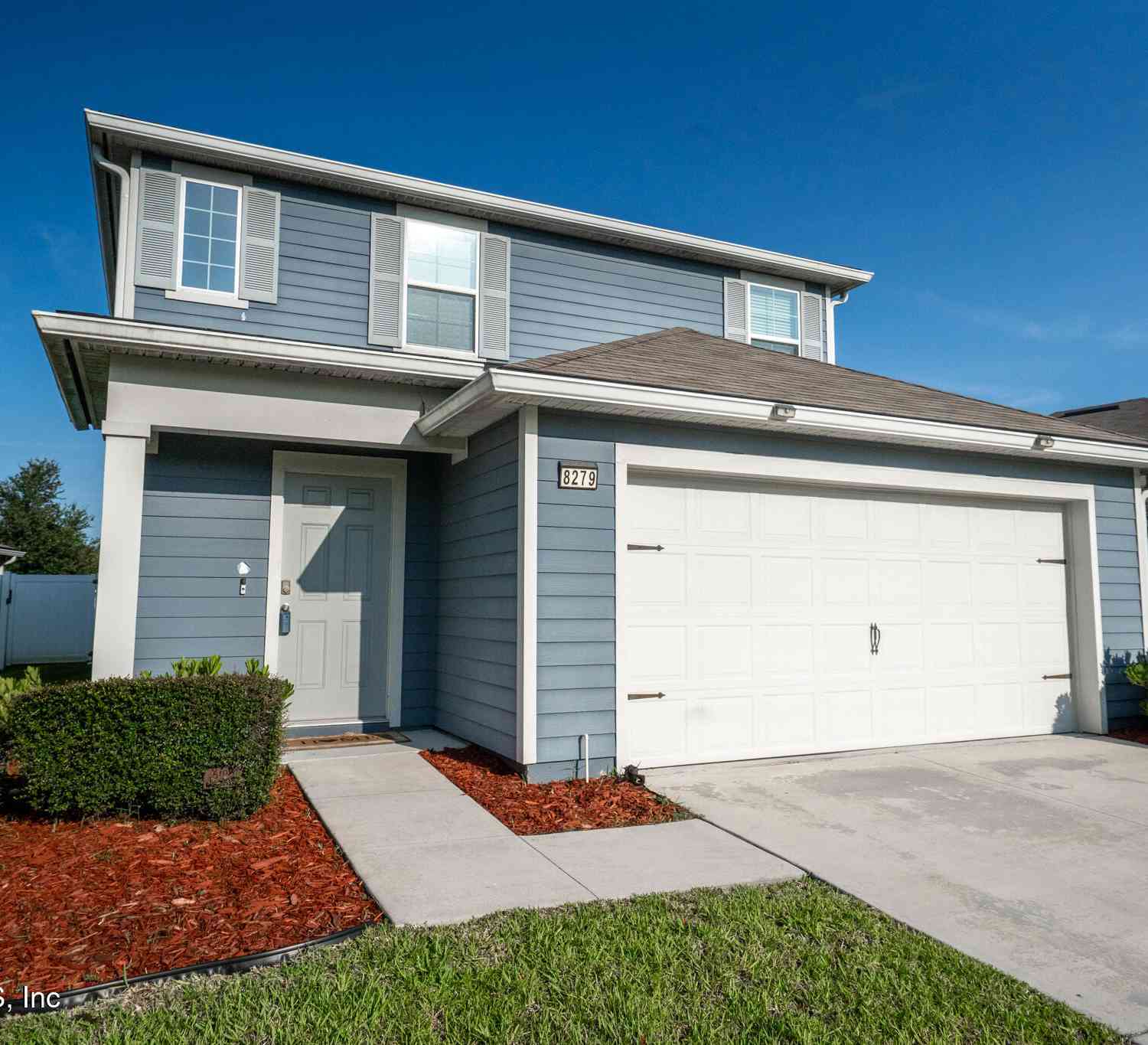 Homes For Rent - 8279 Meadow Walk Lane<br/> Jacksonville, FL 32256