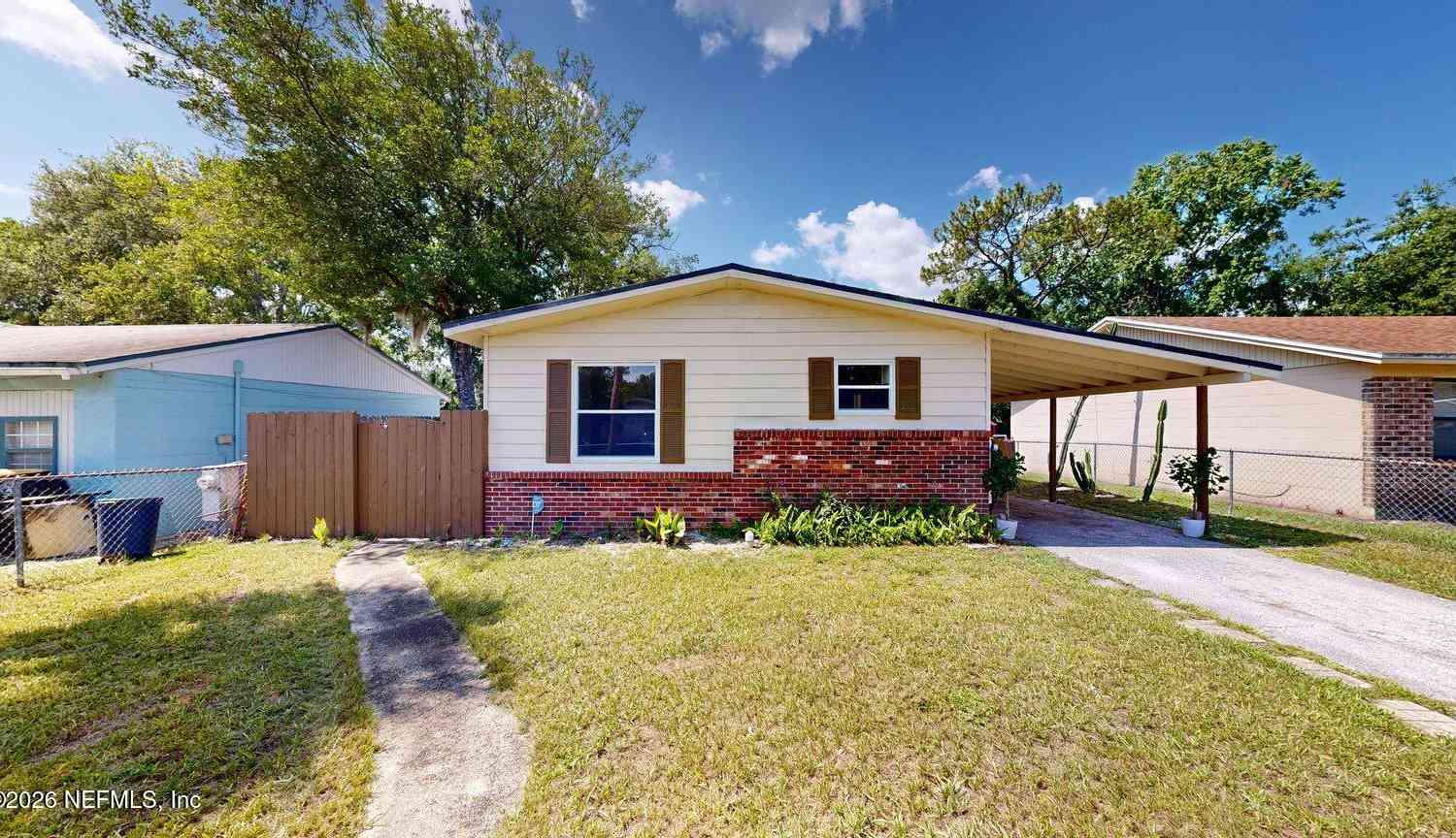Homes For Sale - 5926 Longchamp Drive<br/> Jacksonville, FL 32244