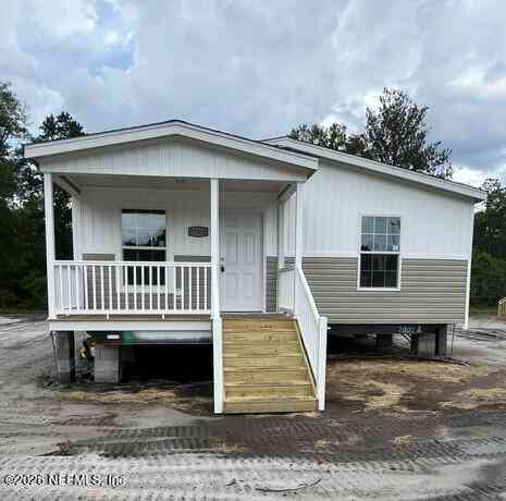 Mobile Home For Sale - 27418 W Third Avenue<br/> Hilliard, FL 32046