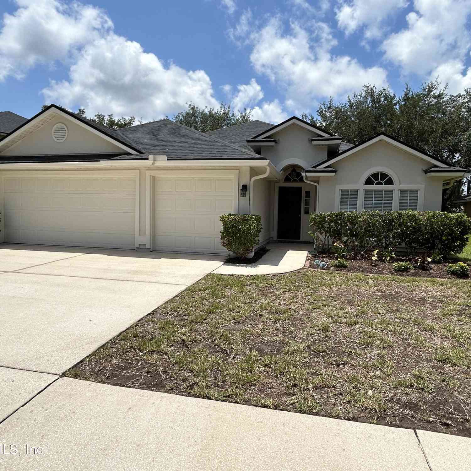 Homes For Rent - 13916 Fish Eagle Drive<br/> Jacksonville, FL 32226