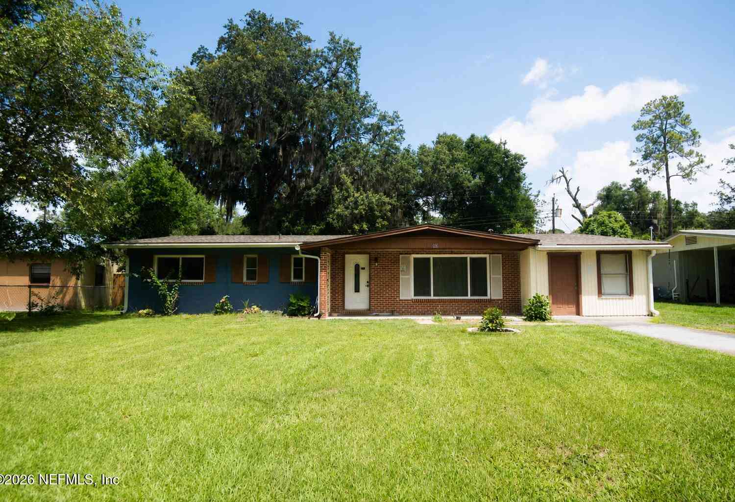 Homes For Sale - 104 Oakdale Drive<br/> Palatka, FL 32177