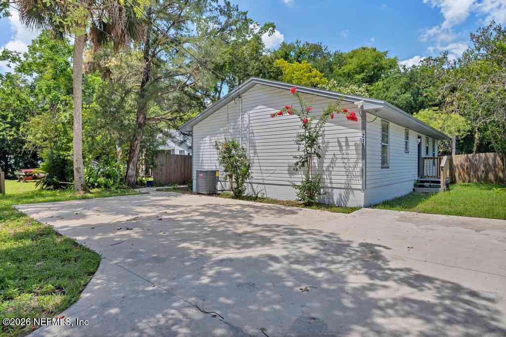 Homes For Sale - 215 Nesmith Avenue<br/> Saint Augustine, FL 32084