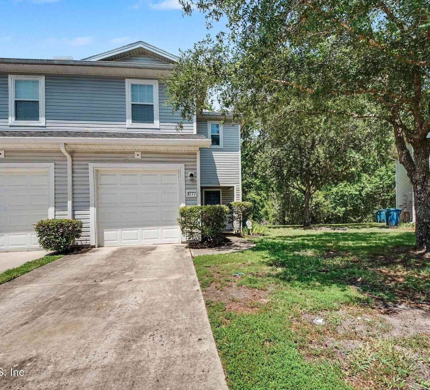 Townhouse For Sale - 1777 Biscayne Bay Circle<br/> Jacksonville, FL 32218