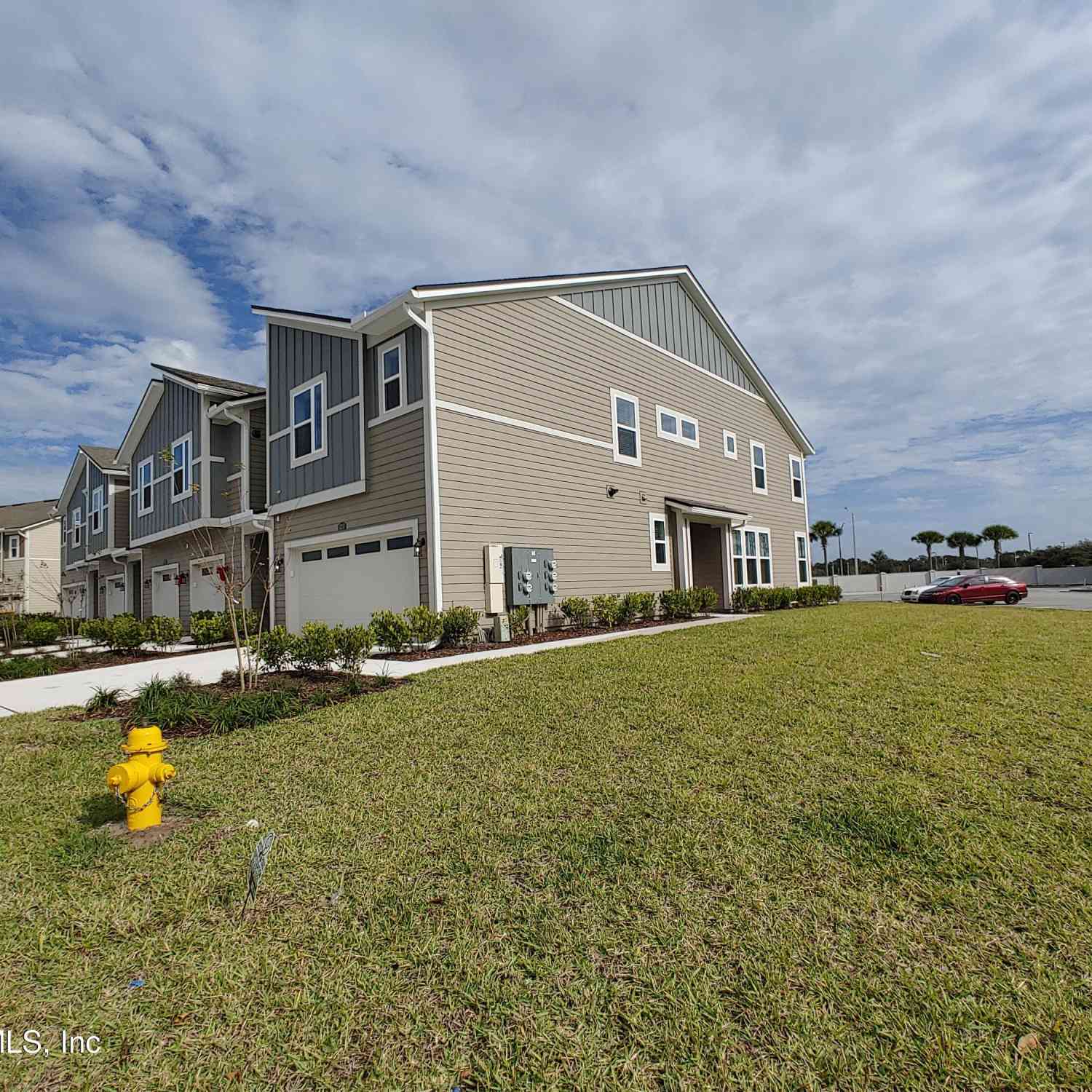 Townhouse For Rent - 11253 Minnetta Court<br/> Jacksonville, FL 32256