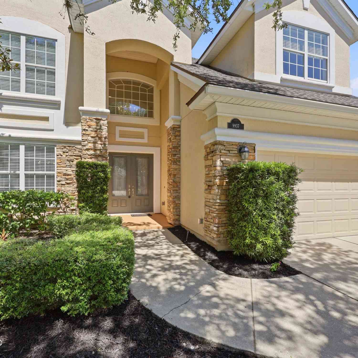 Homes For Sale - 9937 Watermark Lane<br/> Duval County, Jacksonville, FL 32256