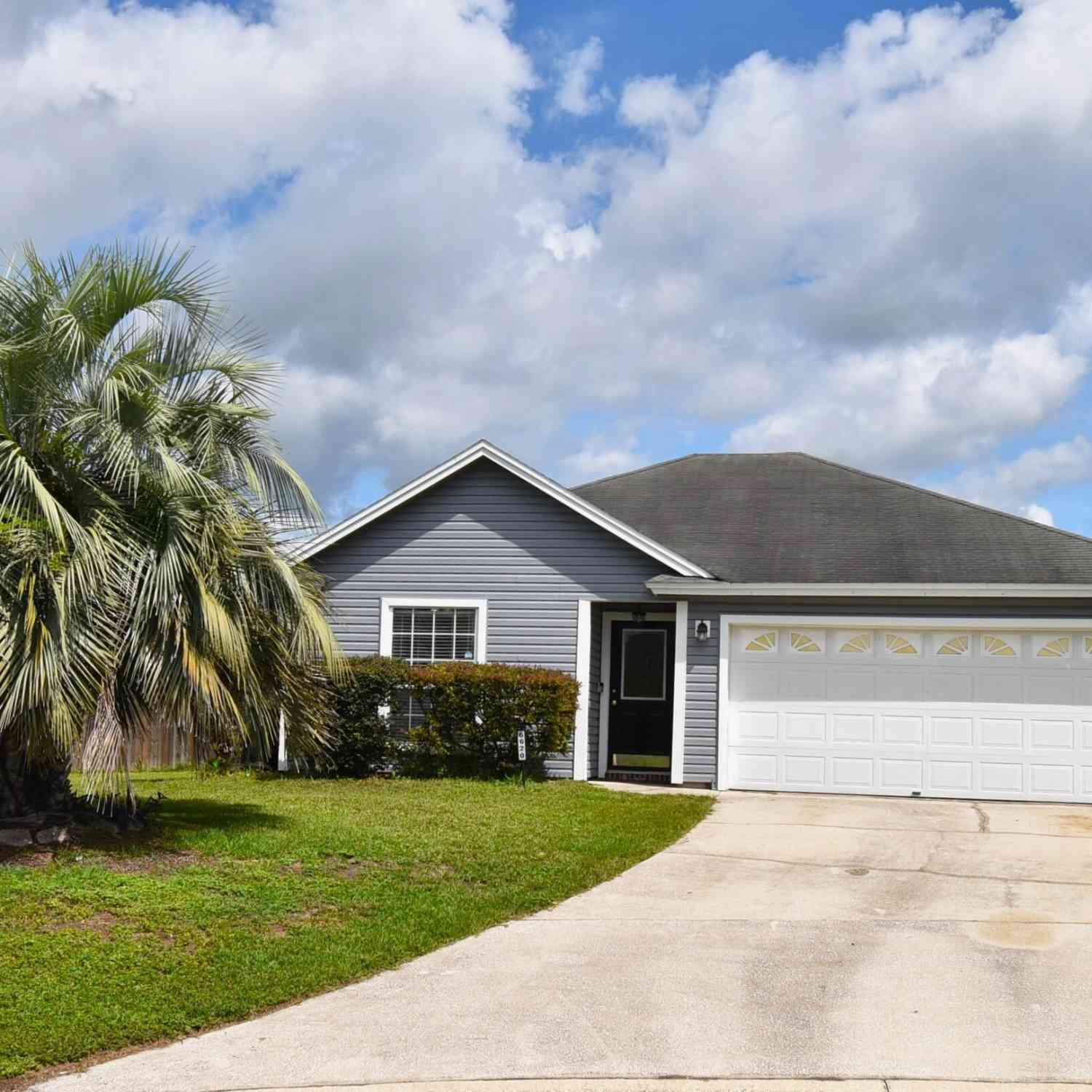 Homes For Sale - 6620 Shiny Stone Court<br/> Jacksonville, FL 32244