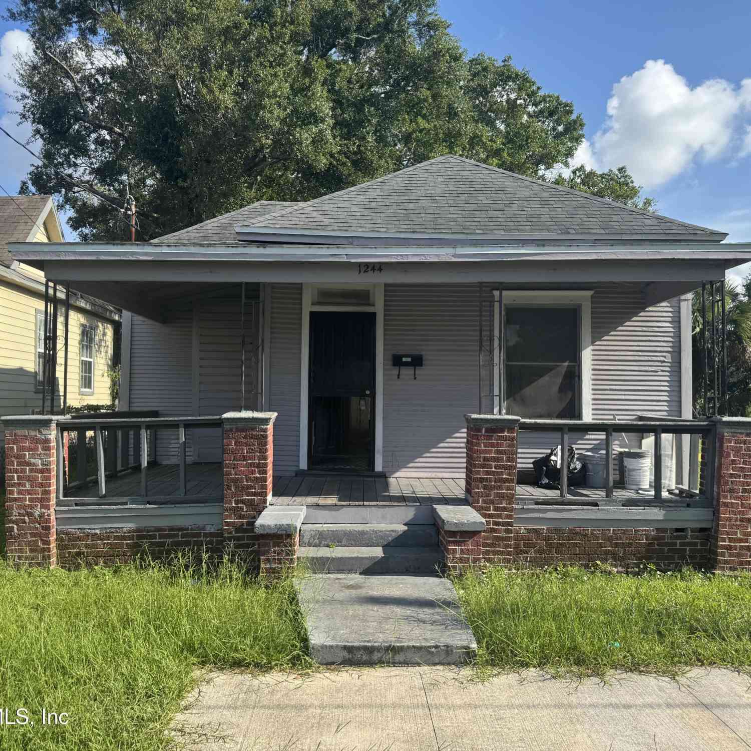 Homes For Sale - 1244 W 5th Street<br/> Duval County, Jacksonville, FL 32209