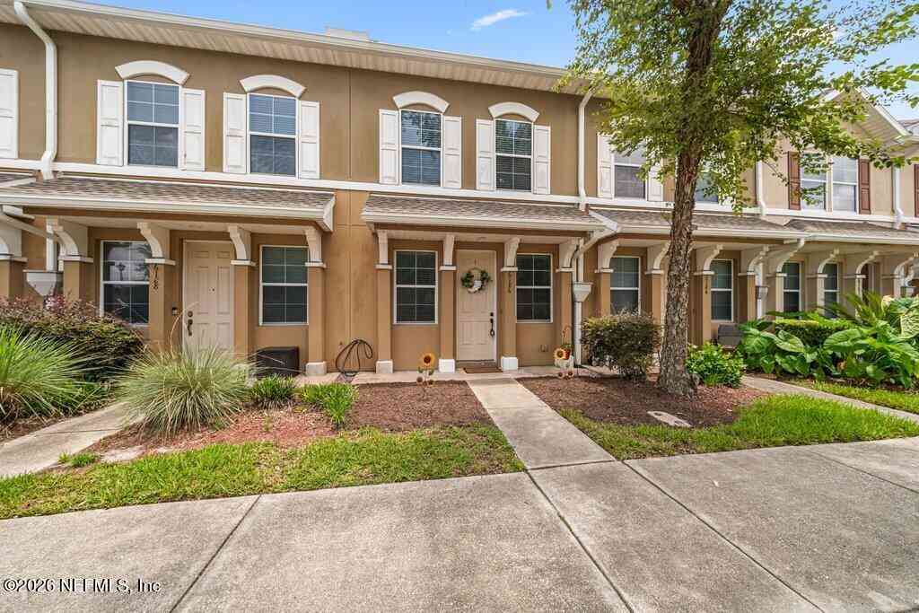 Townhouse For Sale - 6186 High Tide Boulevard<br/> Jacksonville, FL 32258