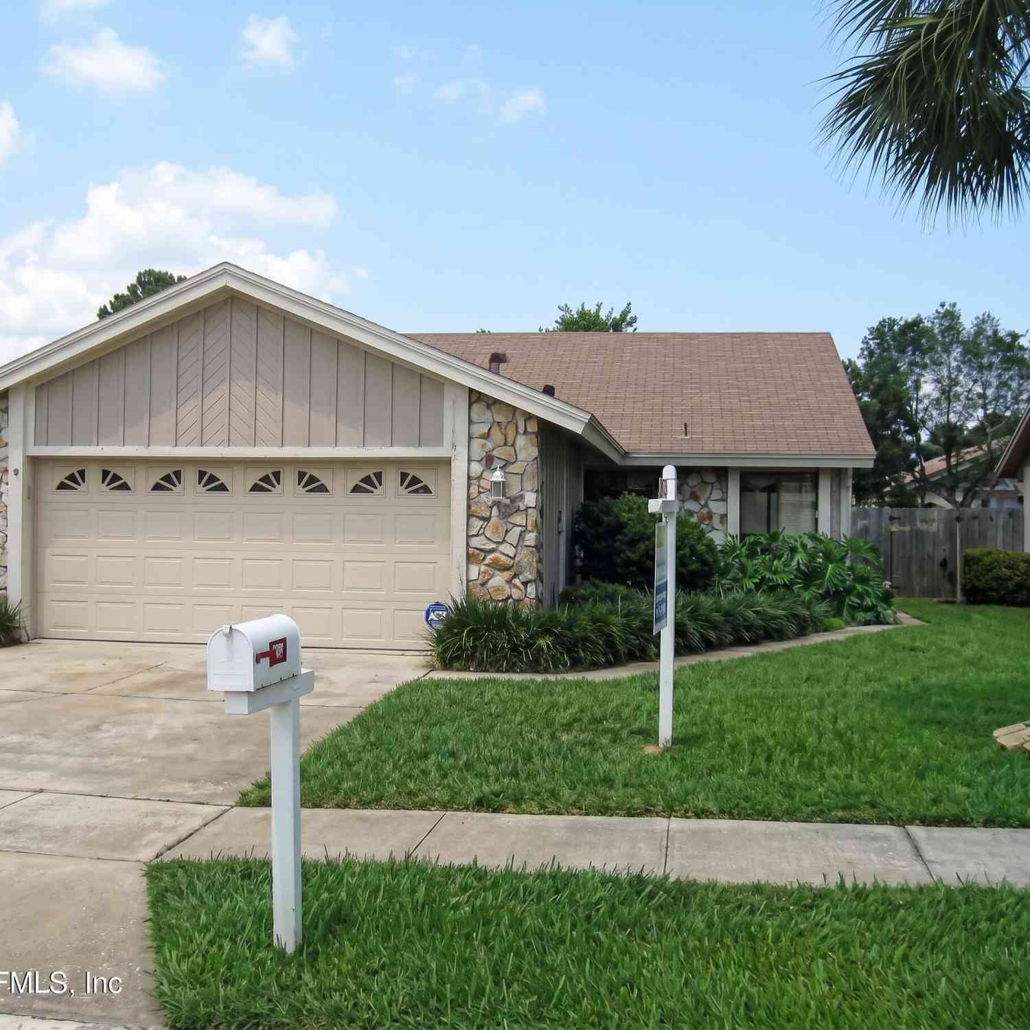 Homes For Sale - 144 Spoonhour Drive<br/> Casselberry, FL 32707