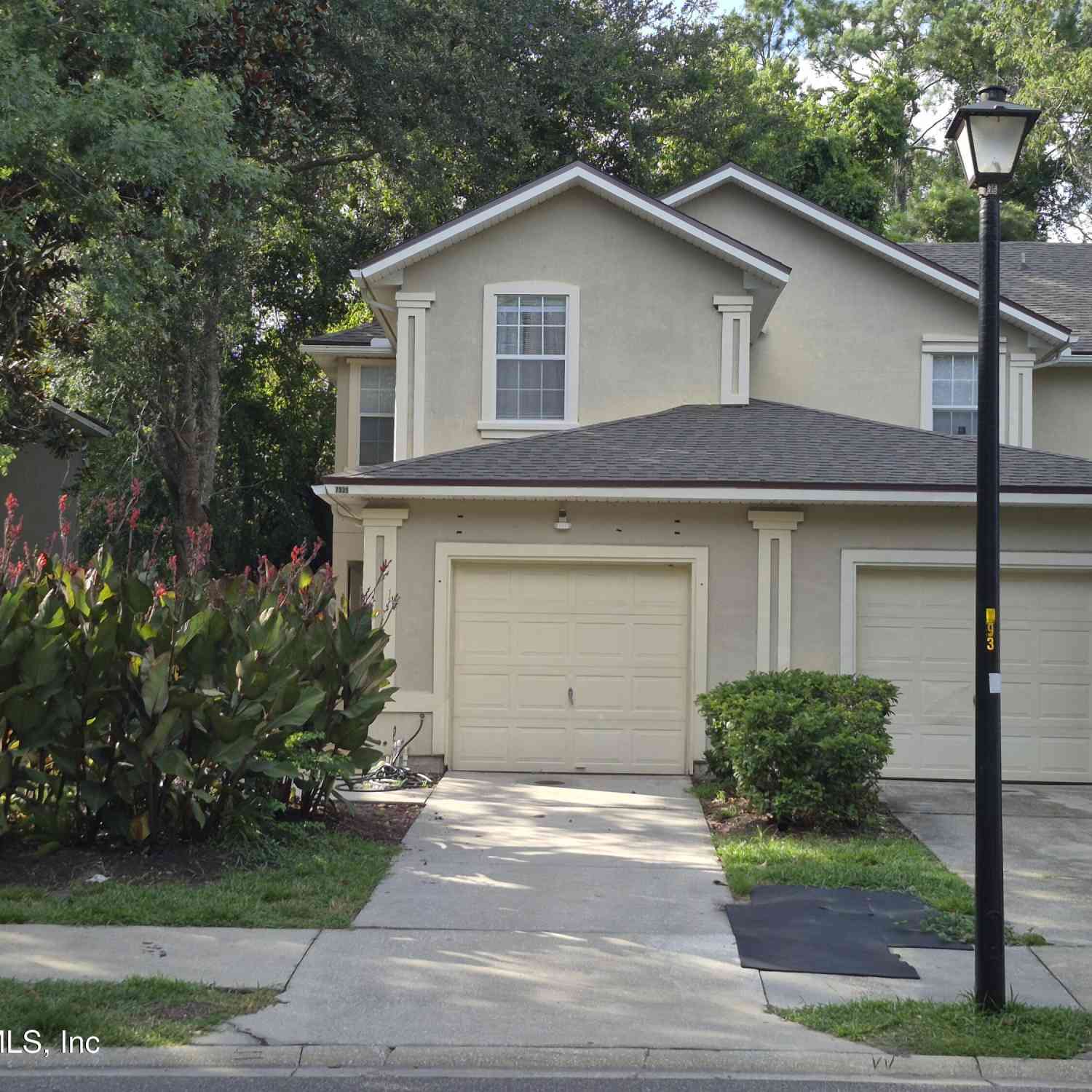 Townhouse For Sale - 7939 Melvin Road<br/> Jacksonville, FL 32210