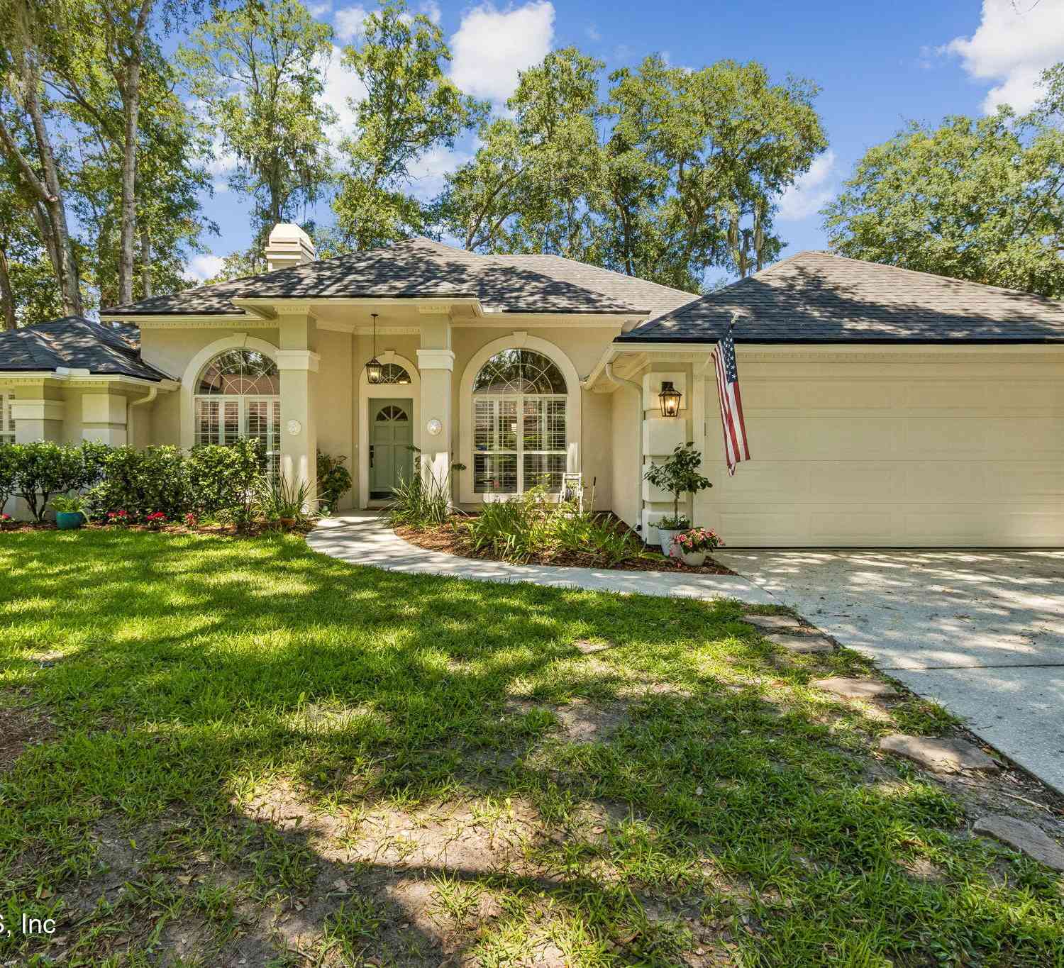 Homes For Sale - 11849 Clearwater Oaks Drive<br/> Jacksonville, FL 32223