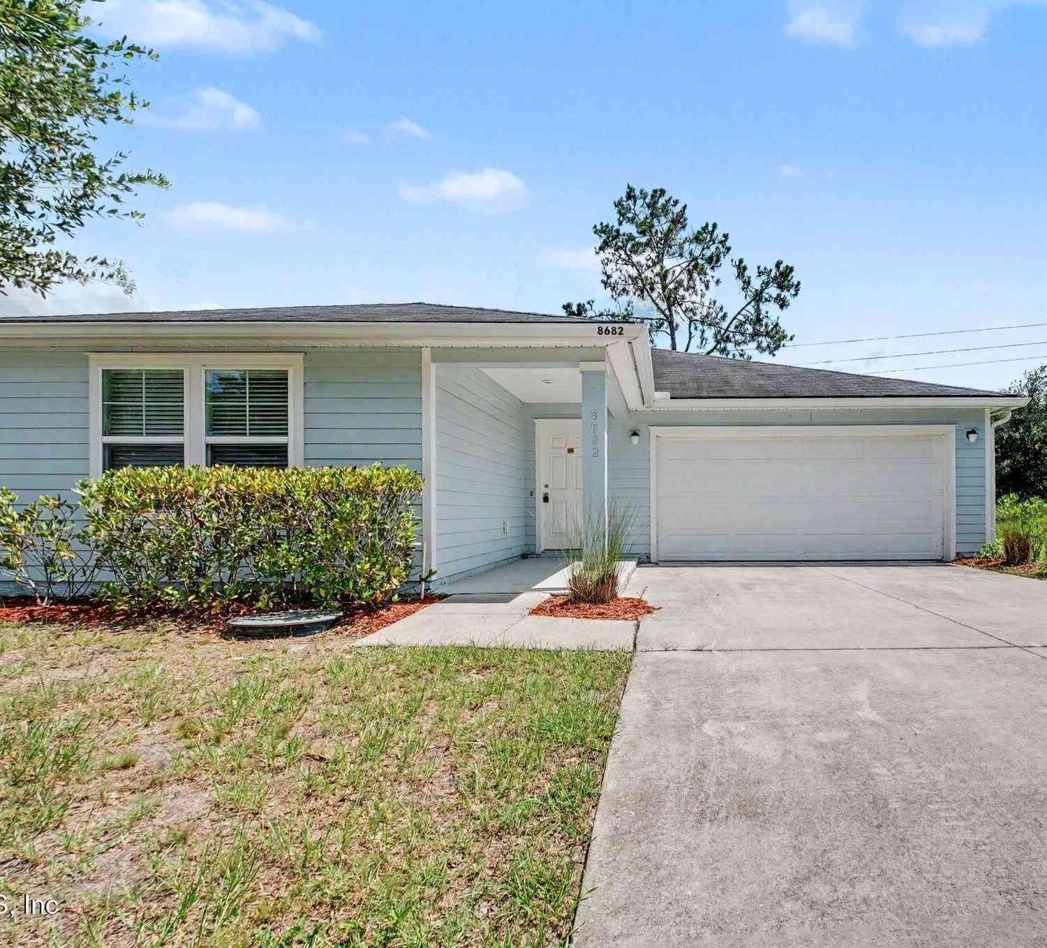 Homes For Sale - 8682 Kaye Lane<br/> Jacksonville, FL 32222