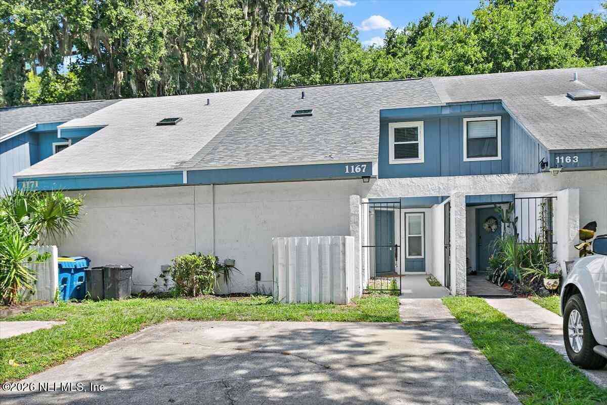 Townhouse For Sale - 1167 Bayshore Drive<br/> Jacksonville, FL 32233