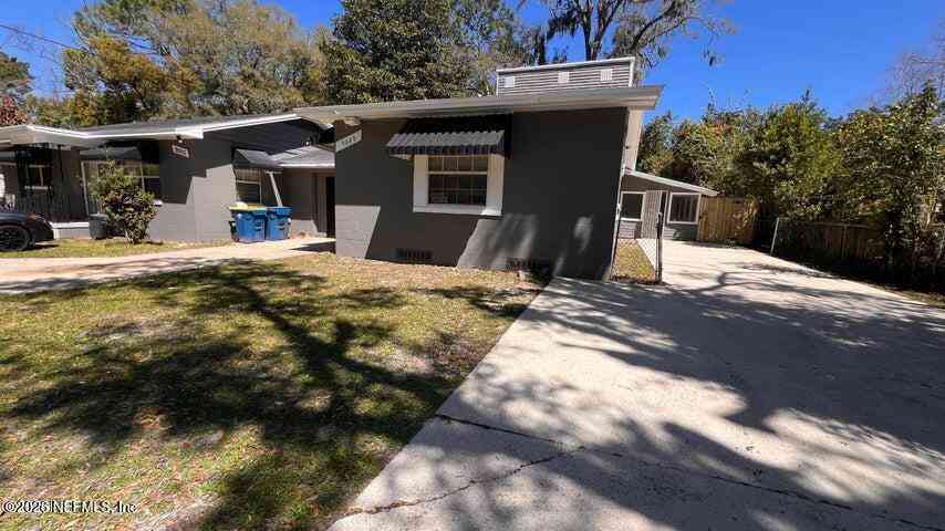 Homes For Sale - 9053 Jefferson Avenue<br/> Jacksonville, FL 32208