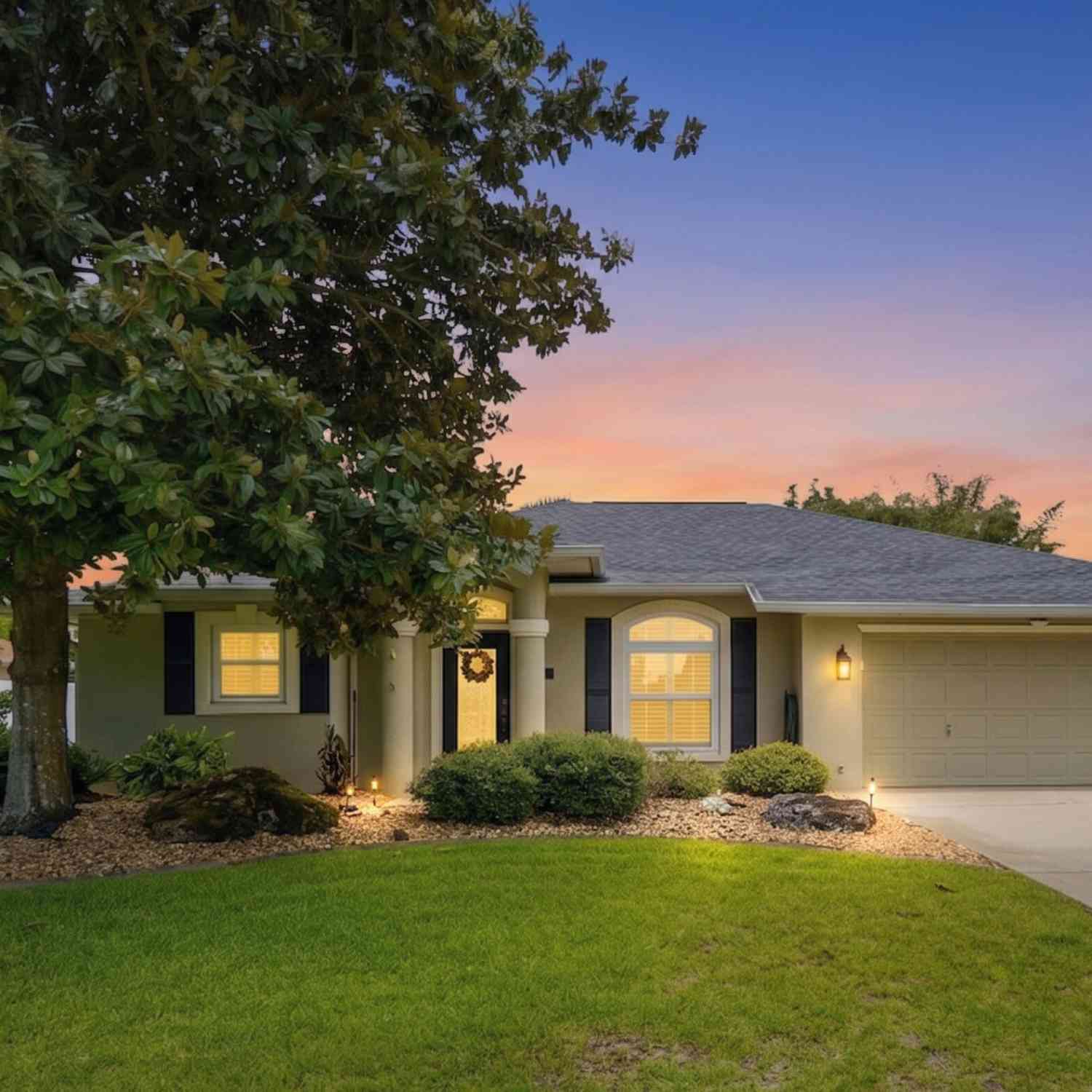 Homes For Sale - 14 Fountain Gate Lane<br/> Flagler County, Palm Coast, FL 32137