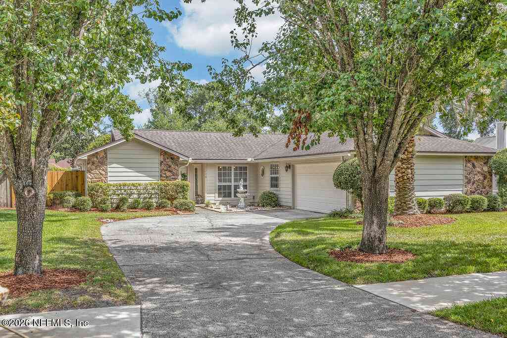 Homes For Sale - 3386 Sarah Spaulding Drive<br/> Duval County, Jacksonville, FL 32223
