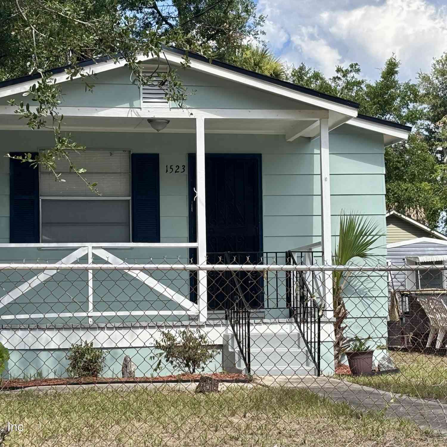 Homes For Rent - 1523 Van Buren Street<br/> Jacksonville, FL 32206