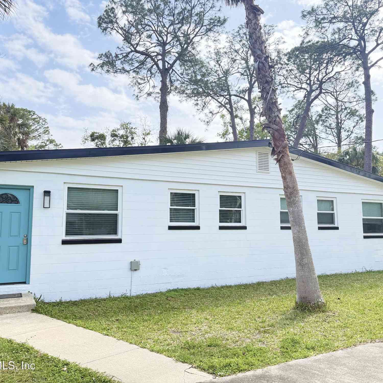 Multifamily For Rent - 696 Kestner Road<br/> Duval County, Atlantic Beach, FL 32233