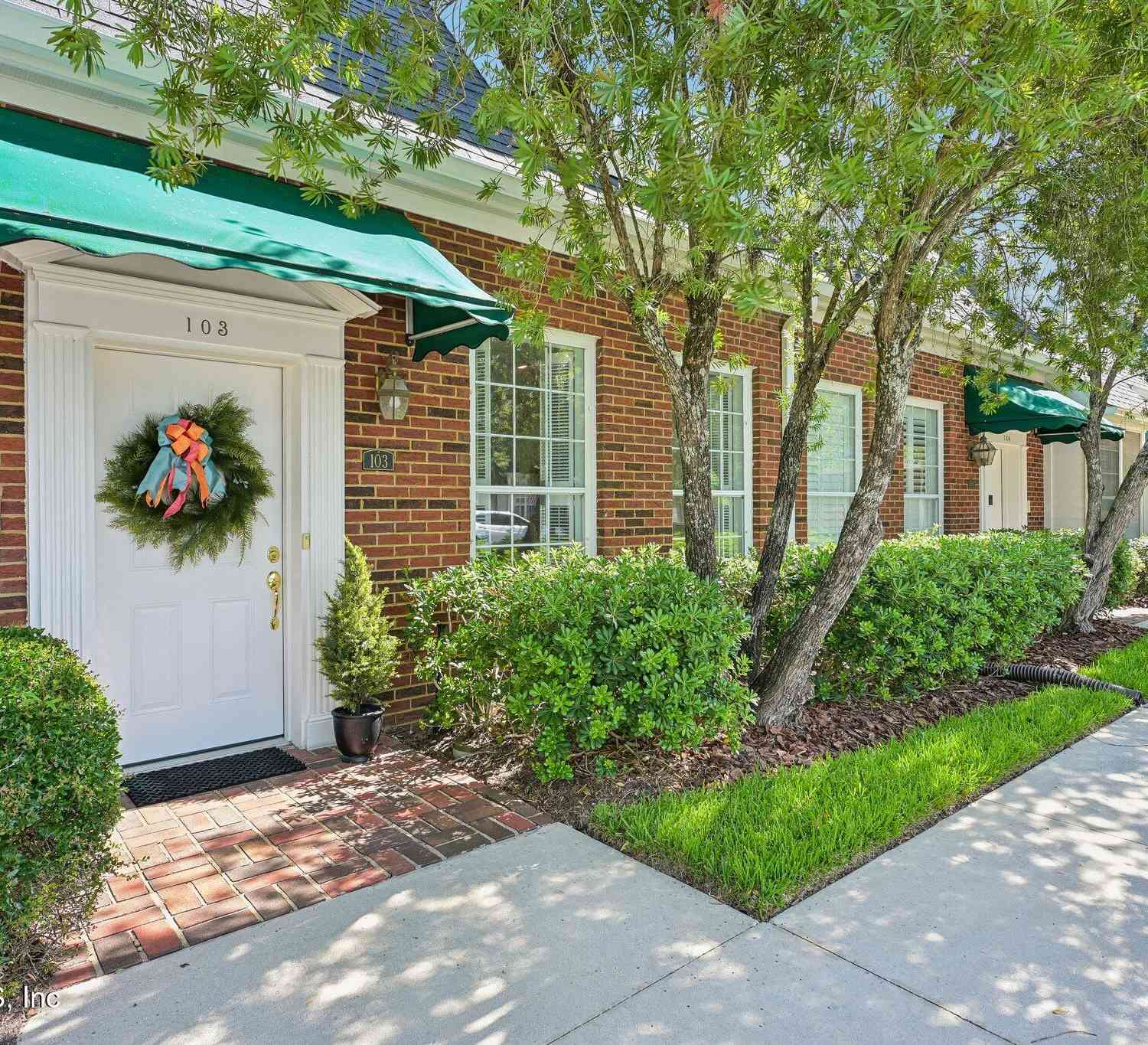 Condo For Sale - 5303 Ortega Boulevard #103<br/> Jacksonville, FL 32210