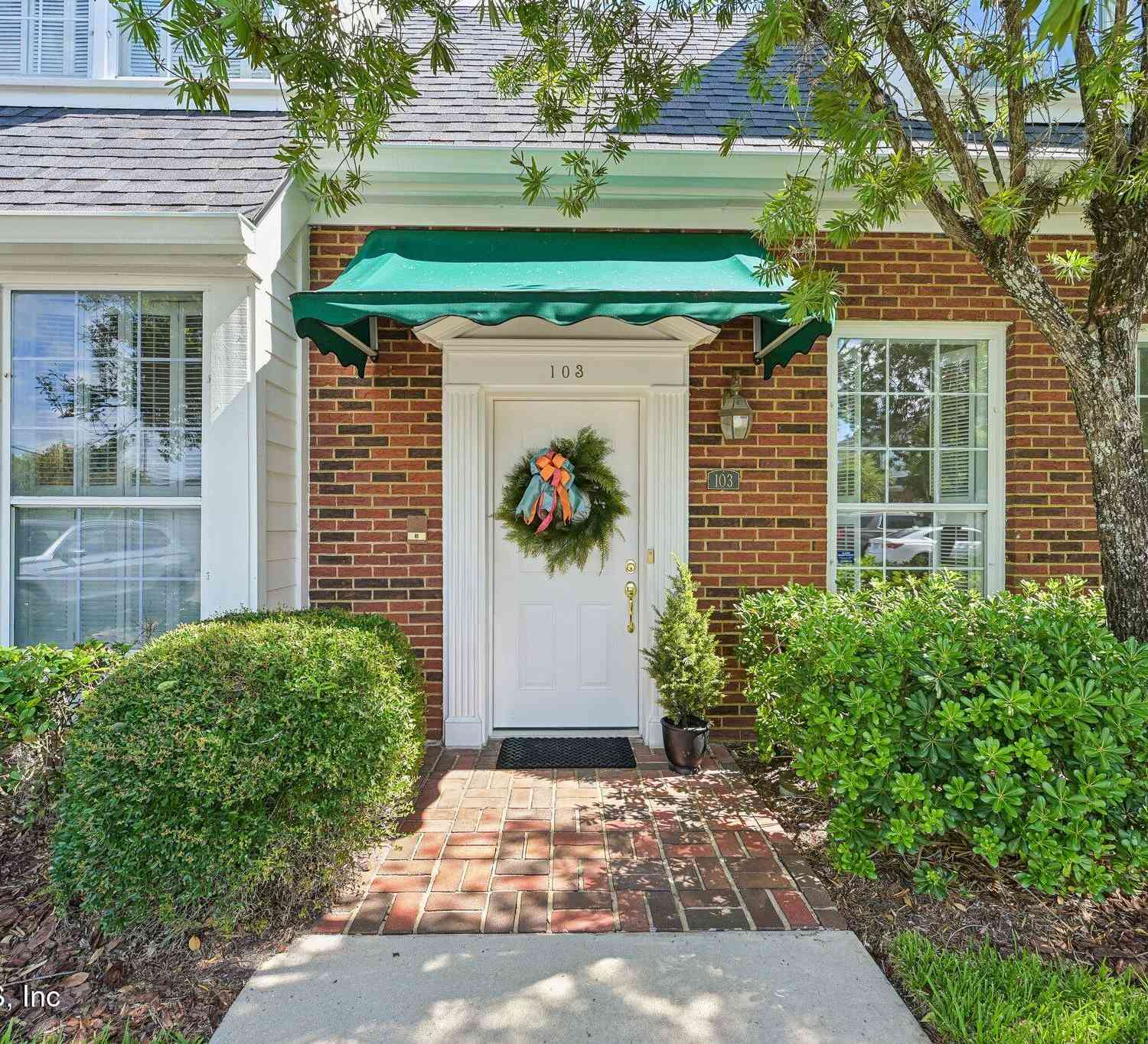 Condo For Sale - 5303 Ortega Boulevard #103<br/> Jacksonville, FL 32210