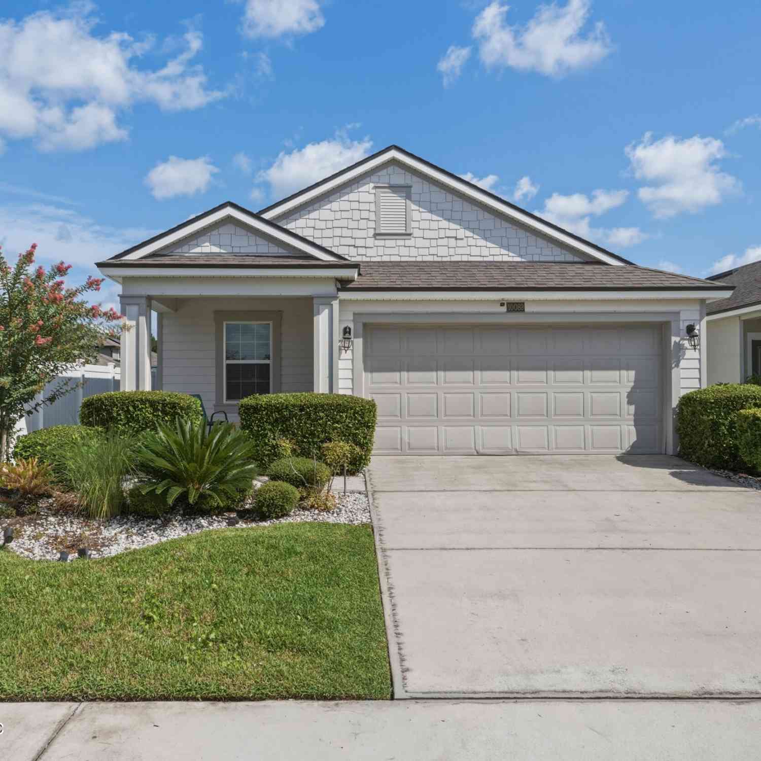 Homes For Sale - 10089 Kit Fox Parkway<br/> Duval County, Jacksonville, FL 32222